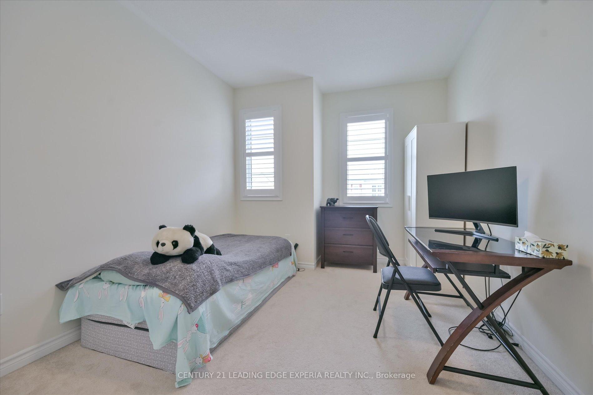 Photo 26 of 209 Baber Crescent, Aurora, Rural Aurora — HOMEH