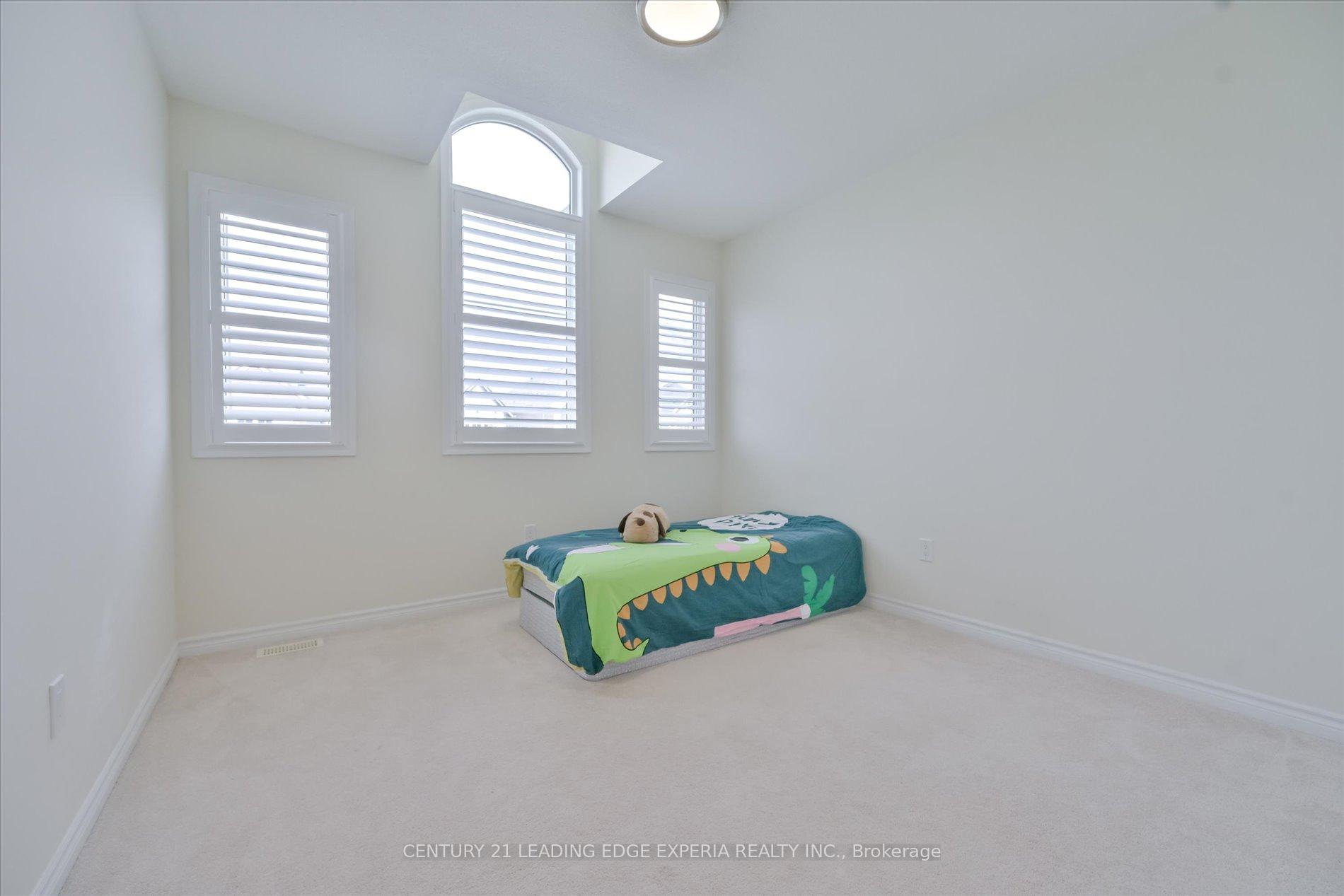 Photo 27 of 209 Baber Crescent, Aurora, Rural Aurora — HOMEH