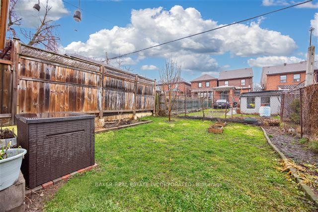 Photo 43 of 1867 Dufferin Street, Toronto, Oakwood Village — HOMEH