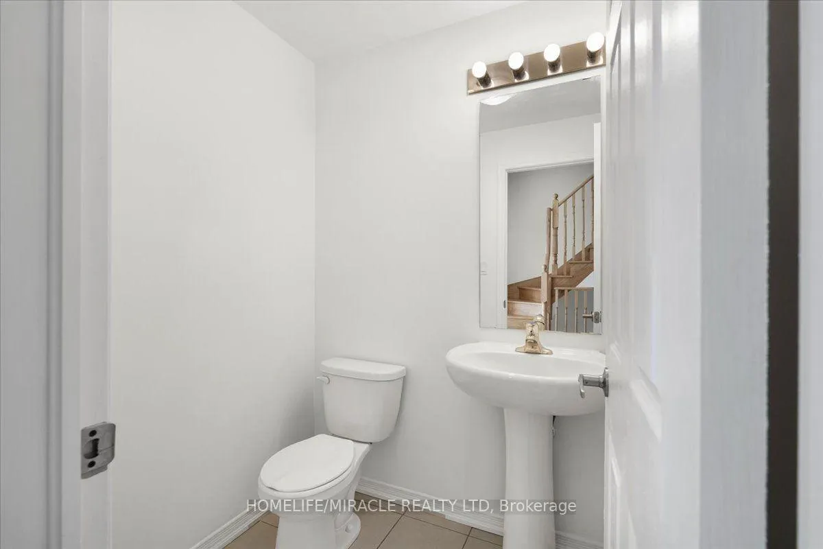 Photo 8 of 1392 Coral Springs Path, Oshawa, Taunton — HOMEH