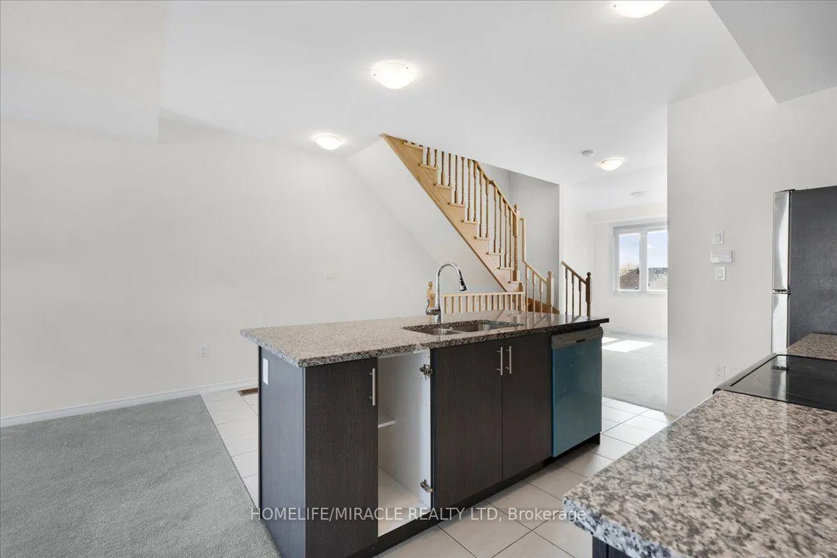 Photo 11 of 1392 Coral Springs Path, Oshawa, Taunton — HOMEH