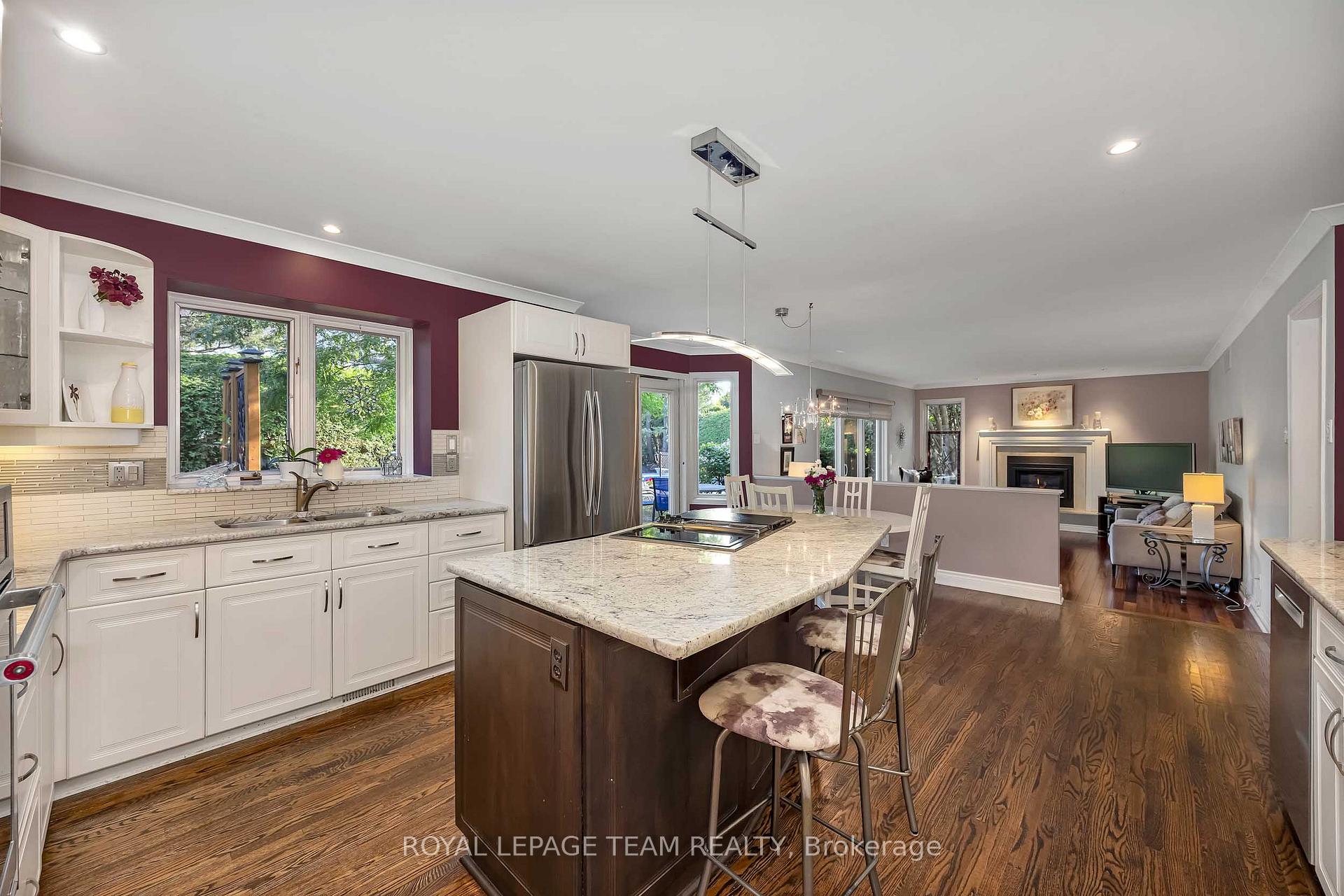 Photo 19 of 47 Stapledon Crescent, Ottawa, Sheahan Estates/Trend Village — HOMEH
