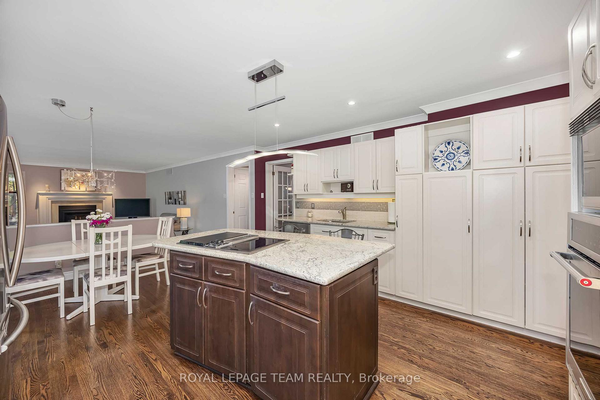 Photo 20 of 47 Stapledon Crescent, Ottawa, Sheahan Estates/Trend Village — HOMEH
