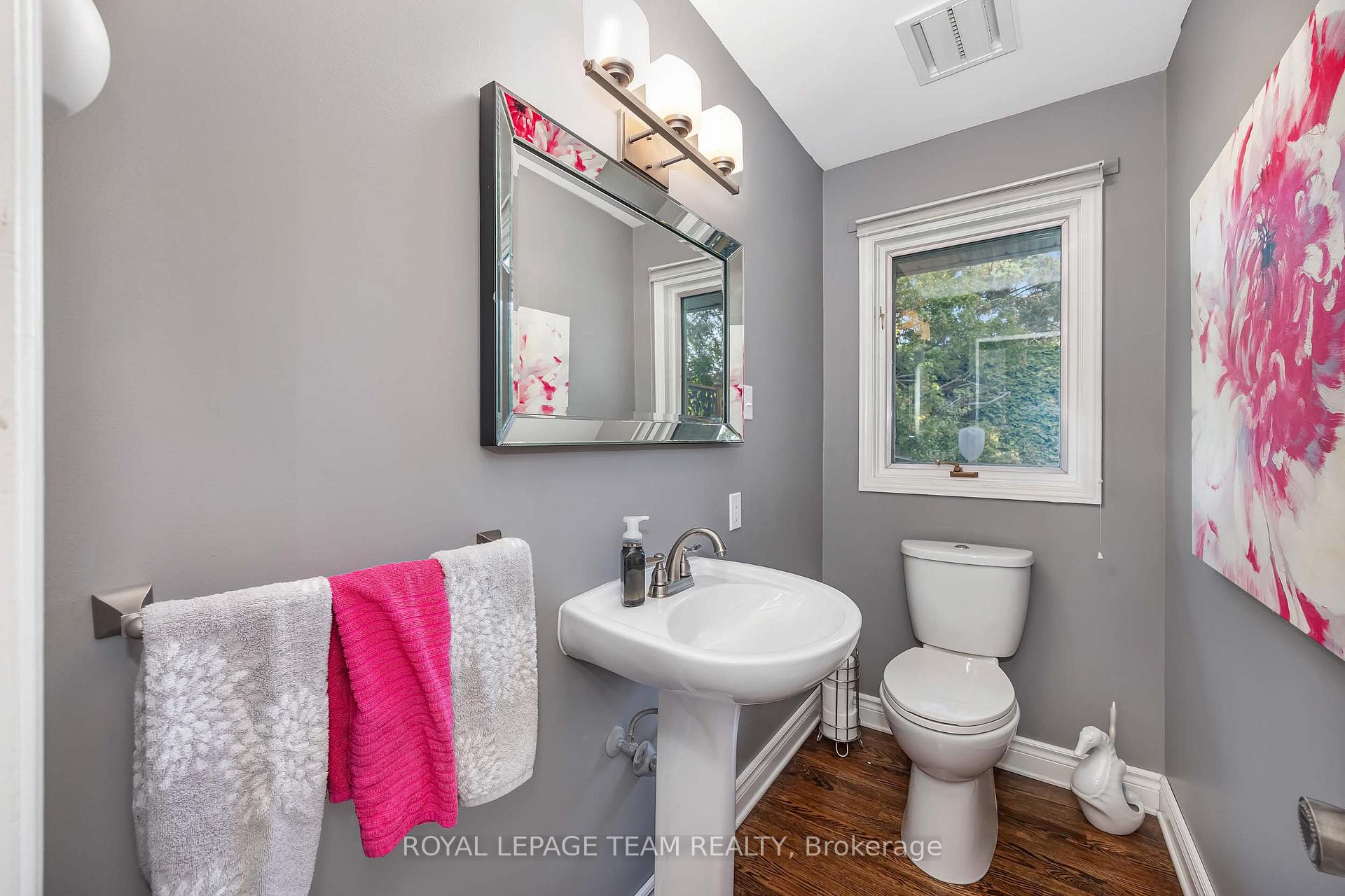 Photo 25 of 47 Stapledon Crescent, Ottawa, Sheahan Estates/Trend Village — HOMEH