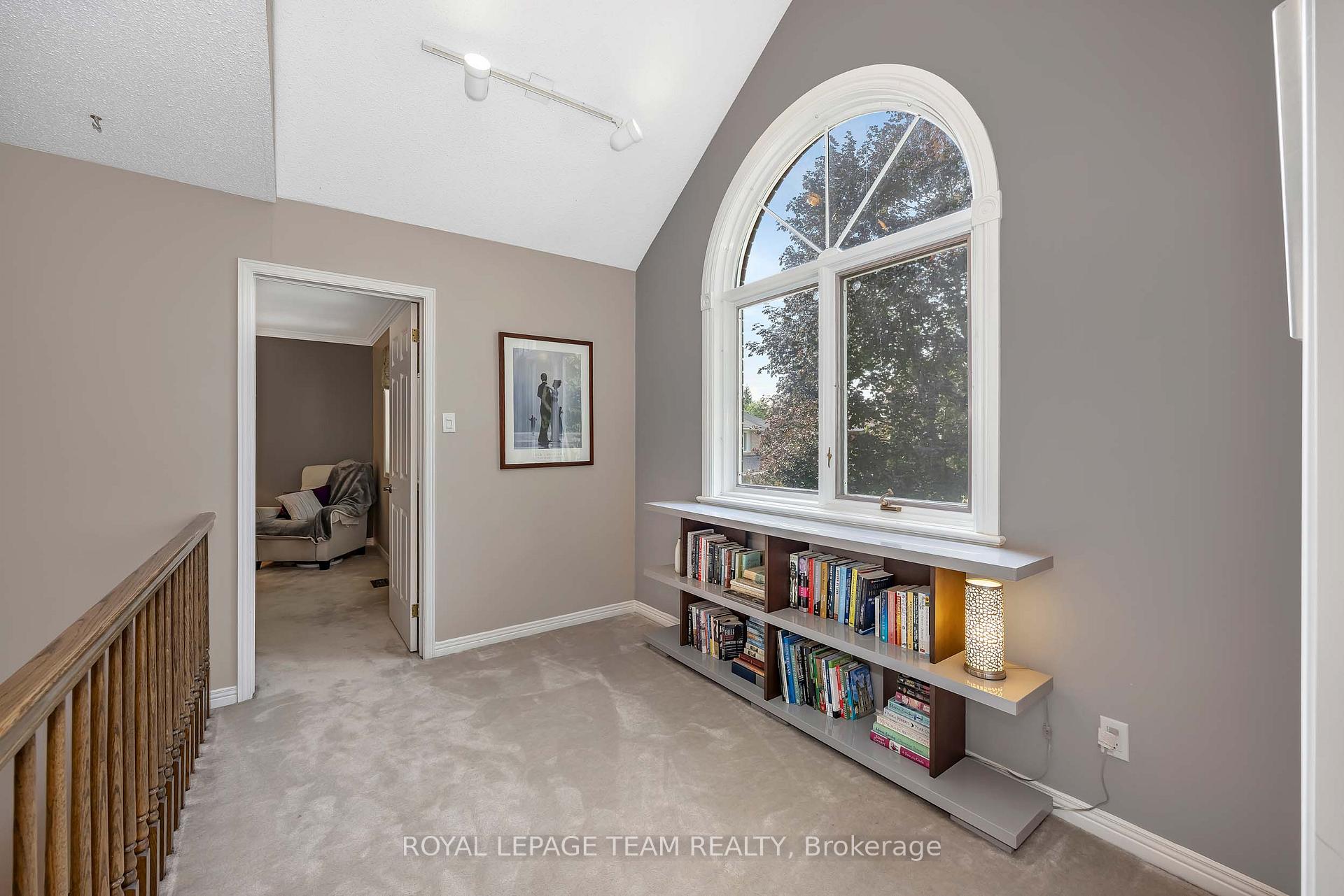 Photo 28 of 47 Stapledon Crescent, Ottawa, Sheahan Estates/Trend Village — HOMEH