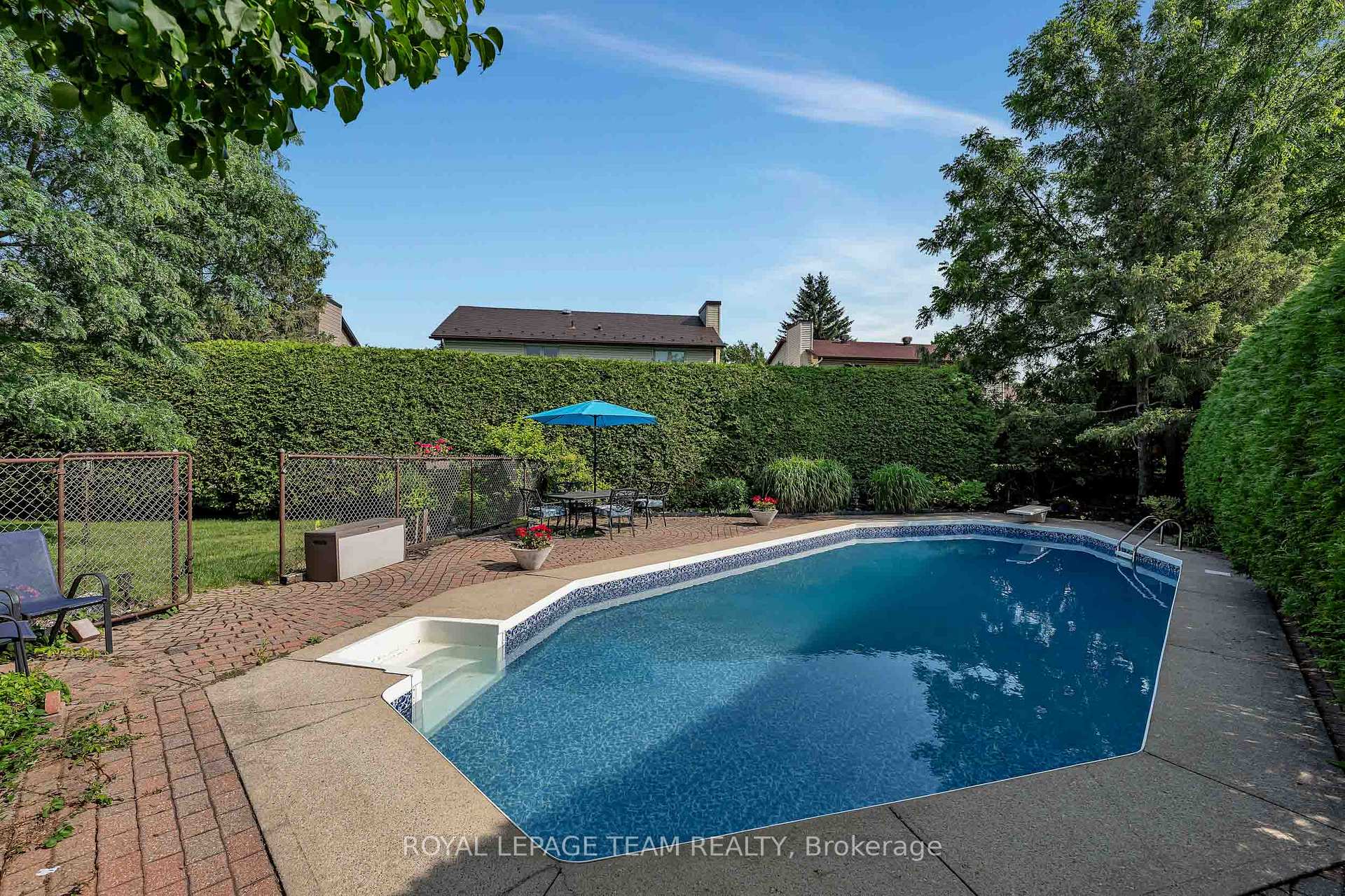 Photo 44 of 47 Stapledon Crescent, Ottawa, Sheahan Estates/Trend Village — HOMEH