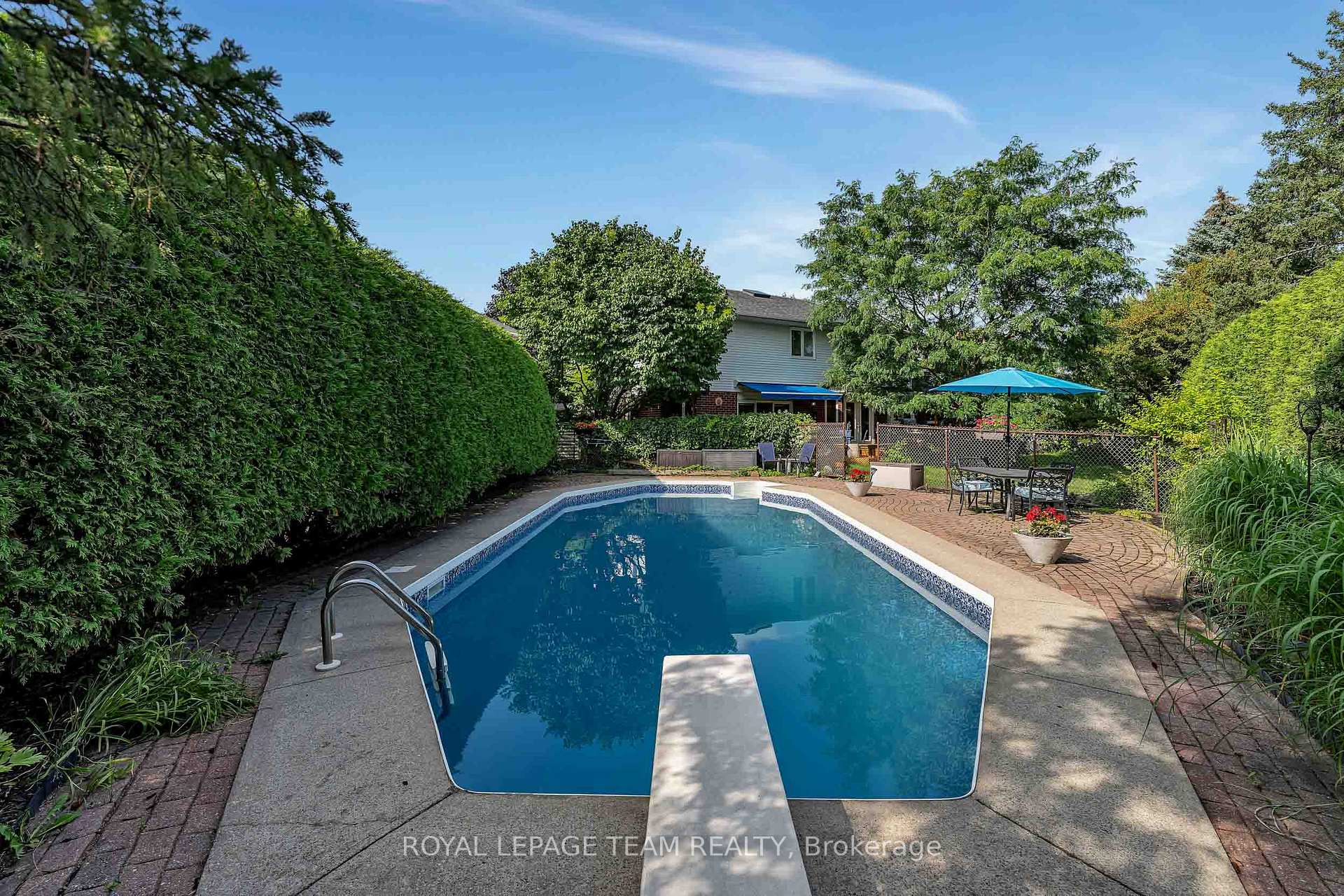Photo 45 of 47 Stapledon Crescent, Ottawa, Sheahan Estates/Trend Village — HOMEH