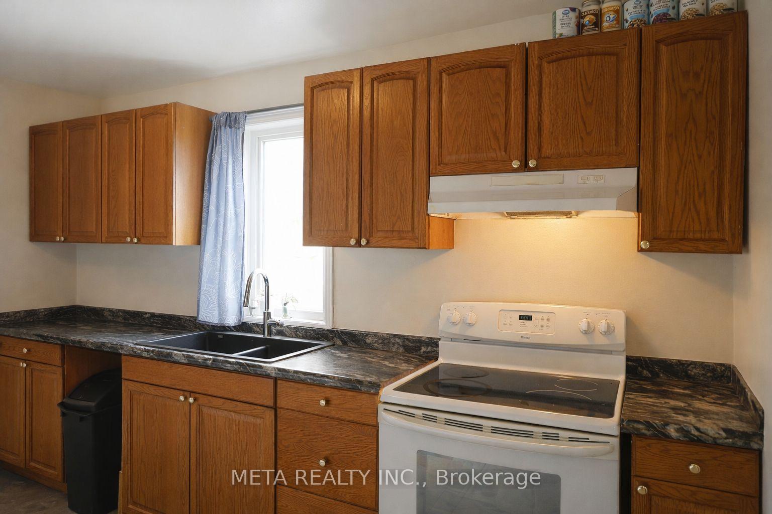 Photo 8 of 283 Park Road S, Oshawa, Vanier — HOMEH