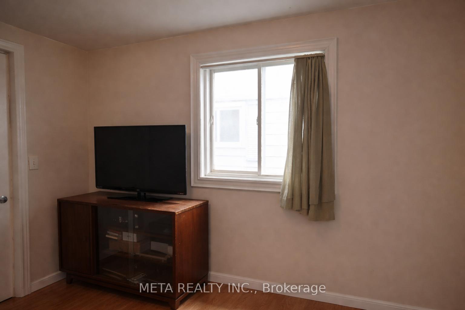 Photo 17 of 283 Park Road S, Oshawa, Vanier — HOMEH