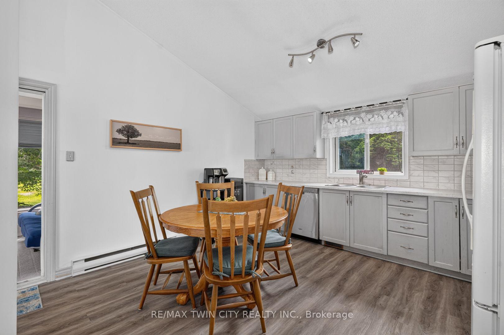 Photo 19 of 1331 High Rock Drive, Strong — HOMEH