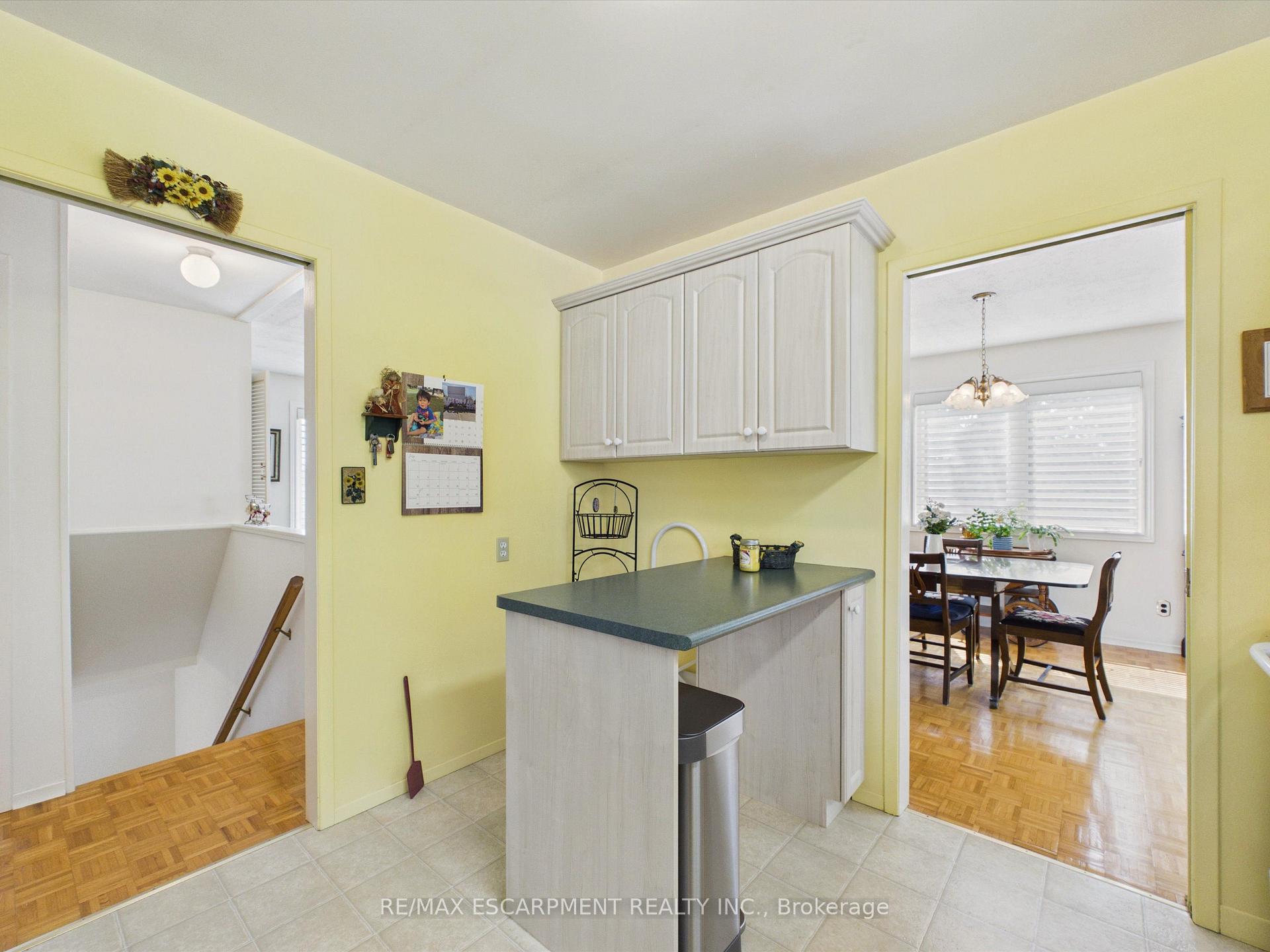 Photo 21 of 39 Orma Drive, Orillia — HOMEH