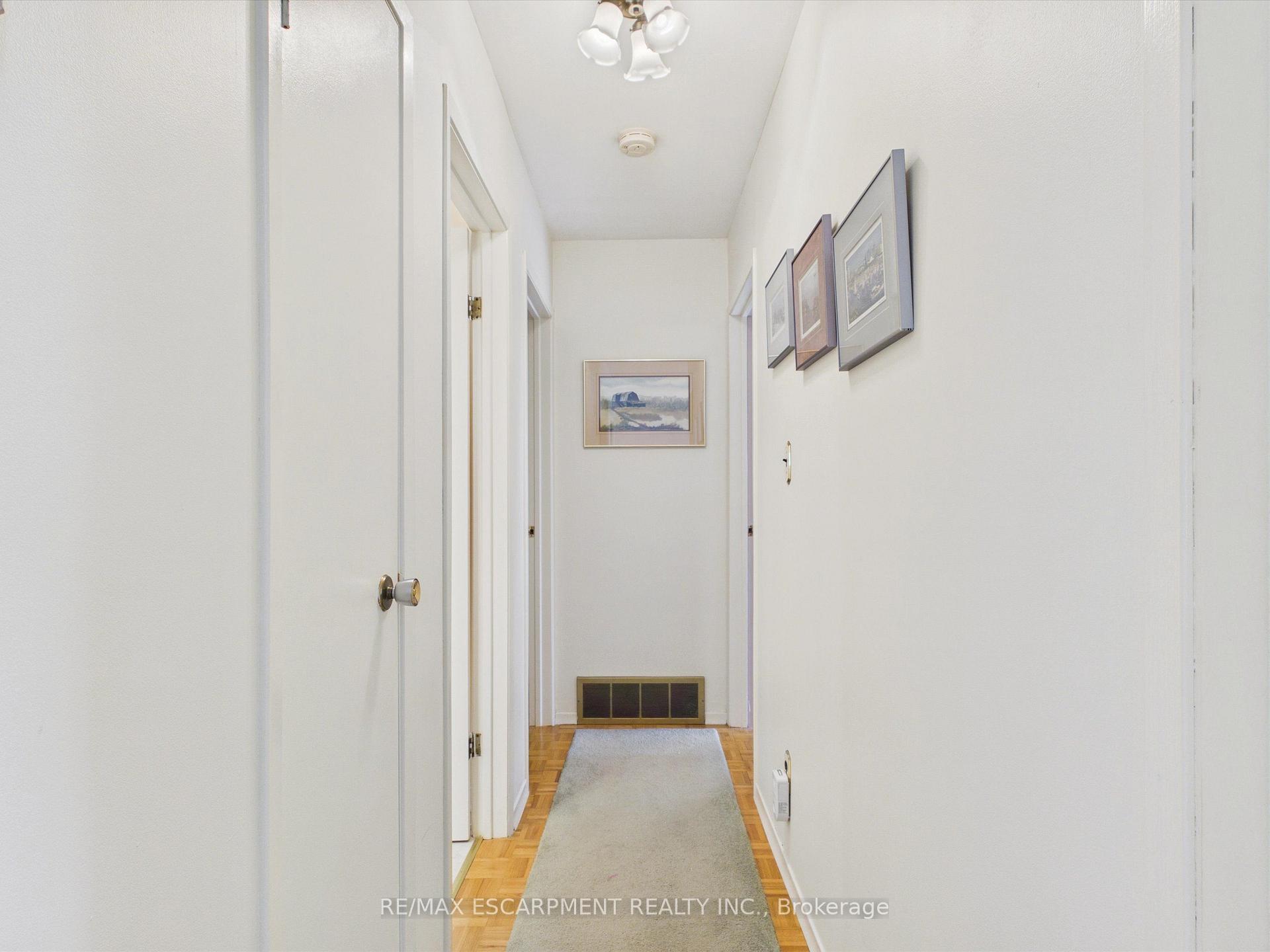 Photo 22 of 39 Orma Drive, Orillia — HOMEH