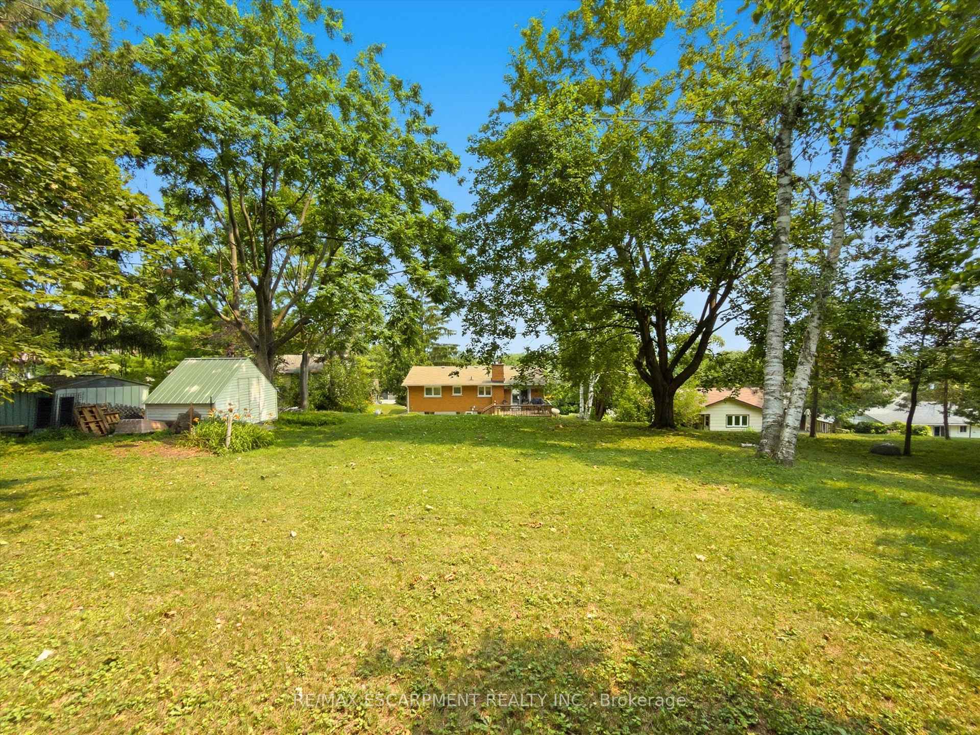 Photo 33 of 39 Orma Drive, Orillia — HOMEH