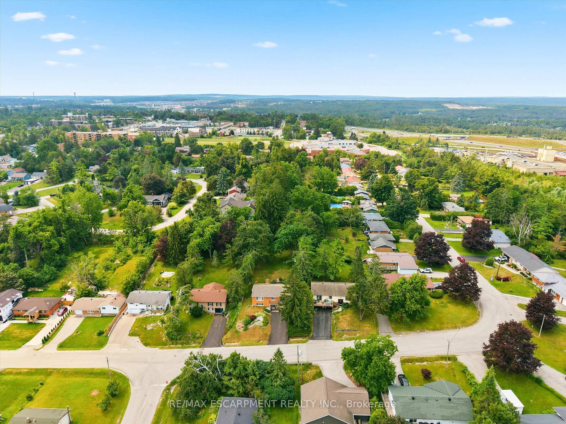 Photo 39 of 39 Orma Drive, Orillia — HOMEH