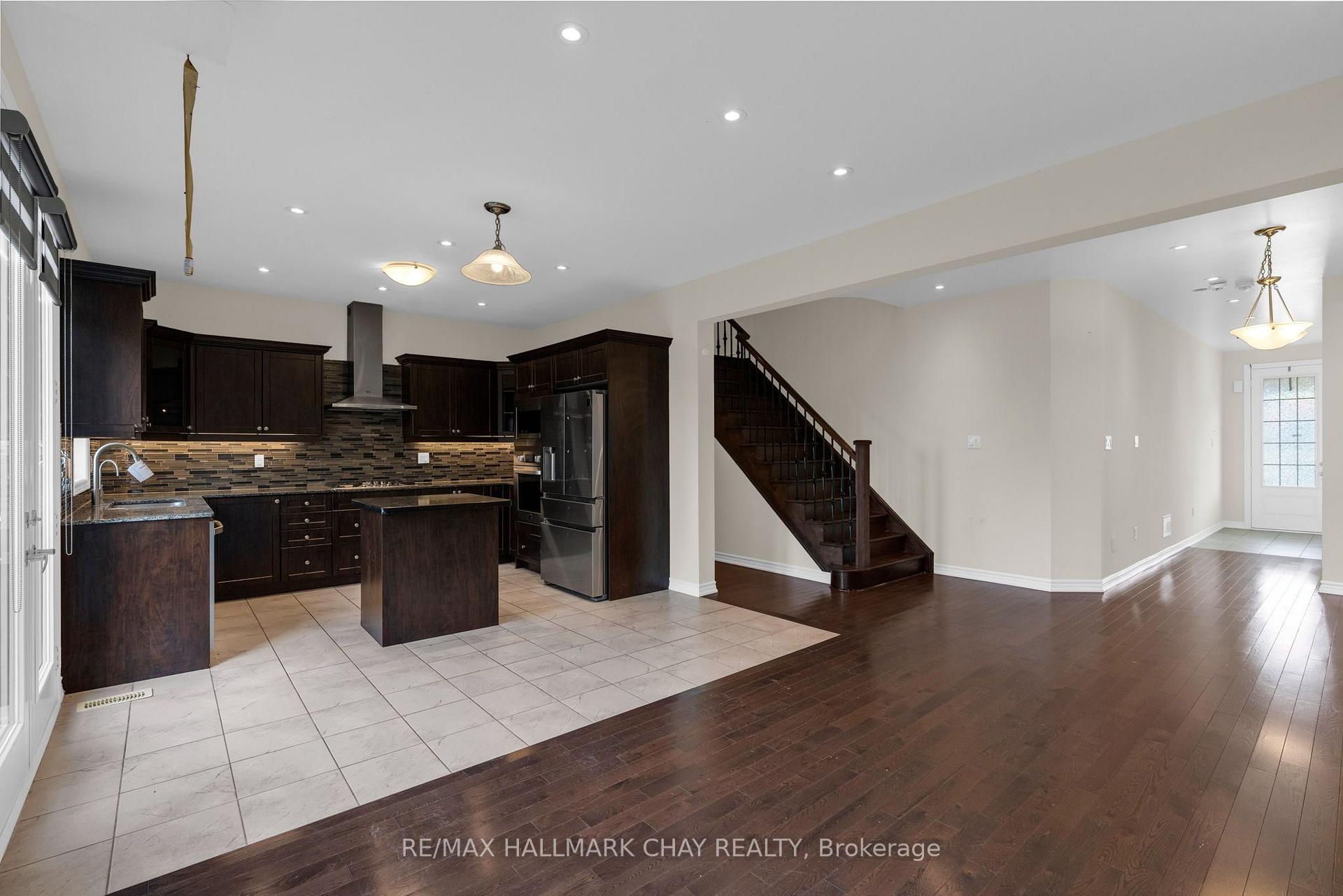 Photo 8 of 264 Russell Street, Southgate — HOMEH