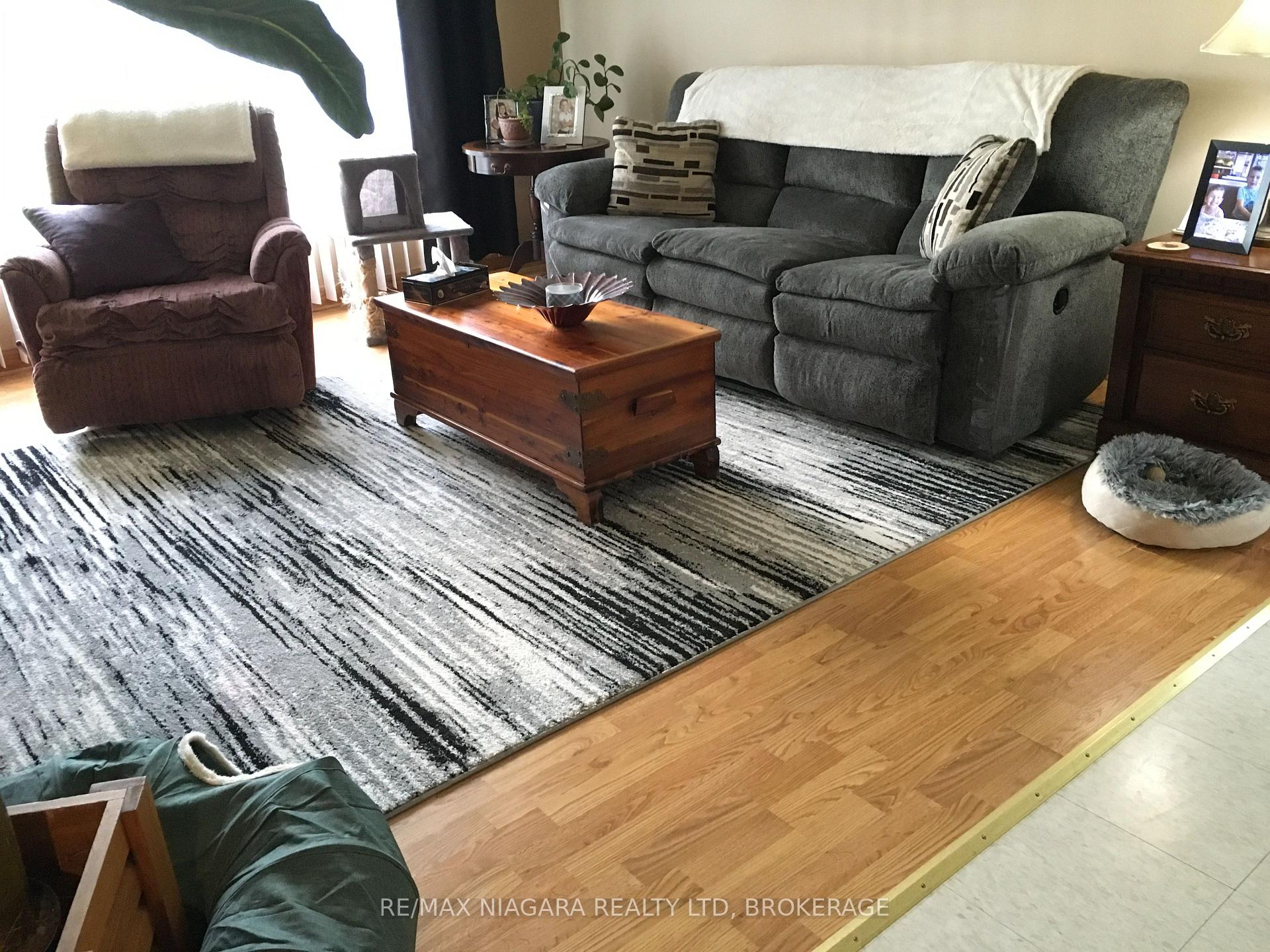 Photo 14 of 4577 Drummond Road, Niagara Falls, Morrison — HOMEH