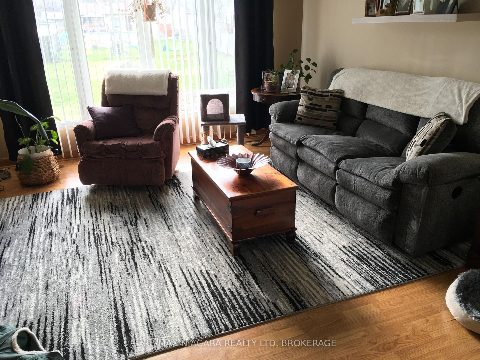 Photo 16 of 4577 Drummond Road, Niagara Falls, Morrison — HOMEH
