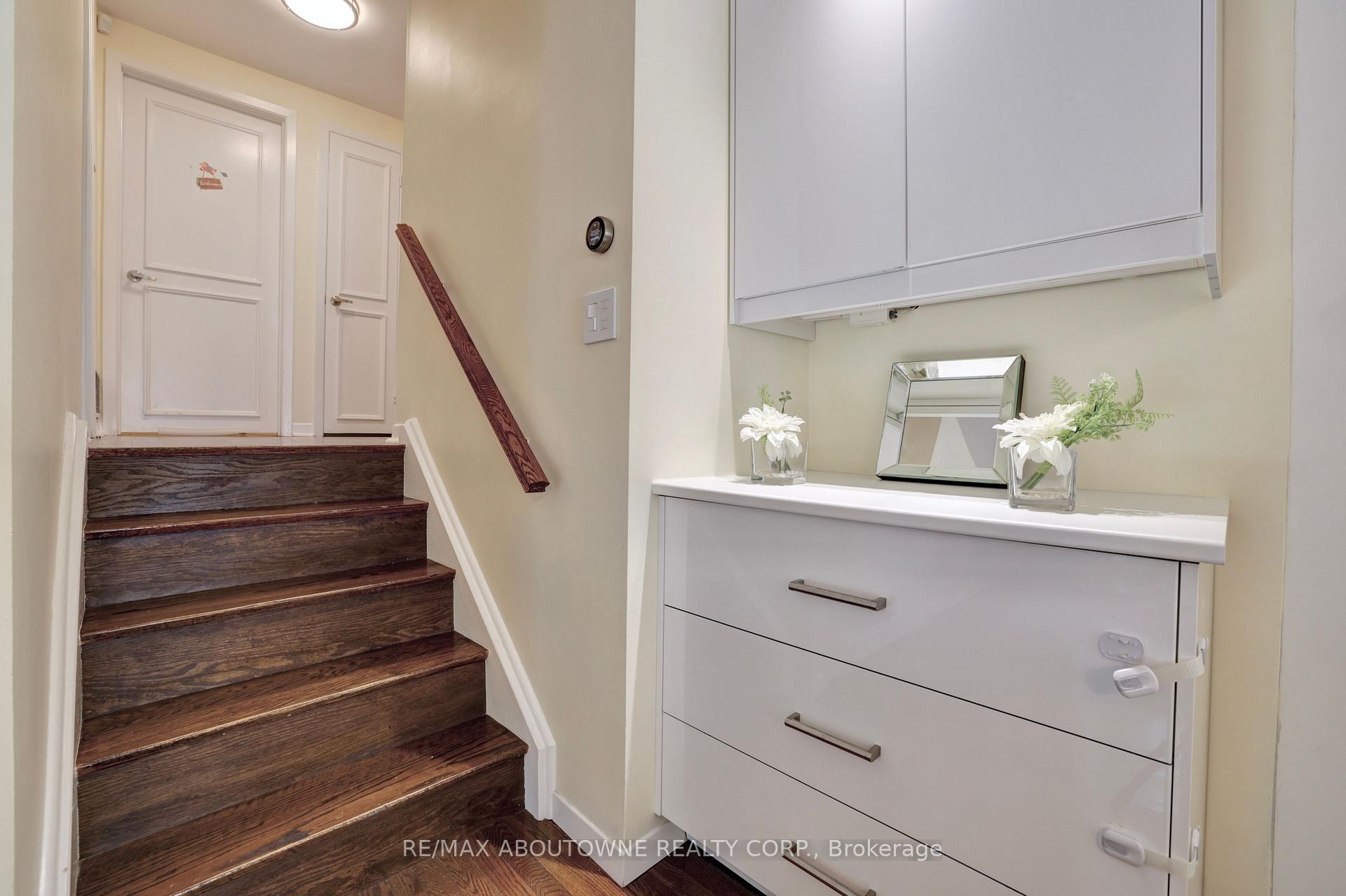 Photo 17 of 497 Anthony Drive, Oakville, Old Oakville — HOMEH