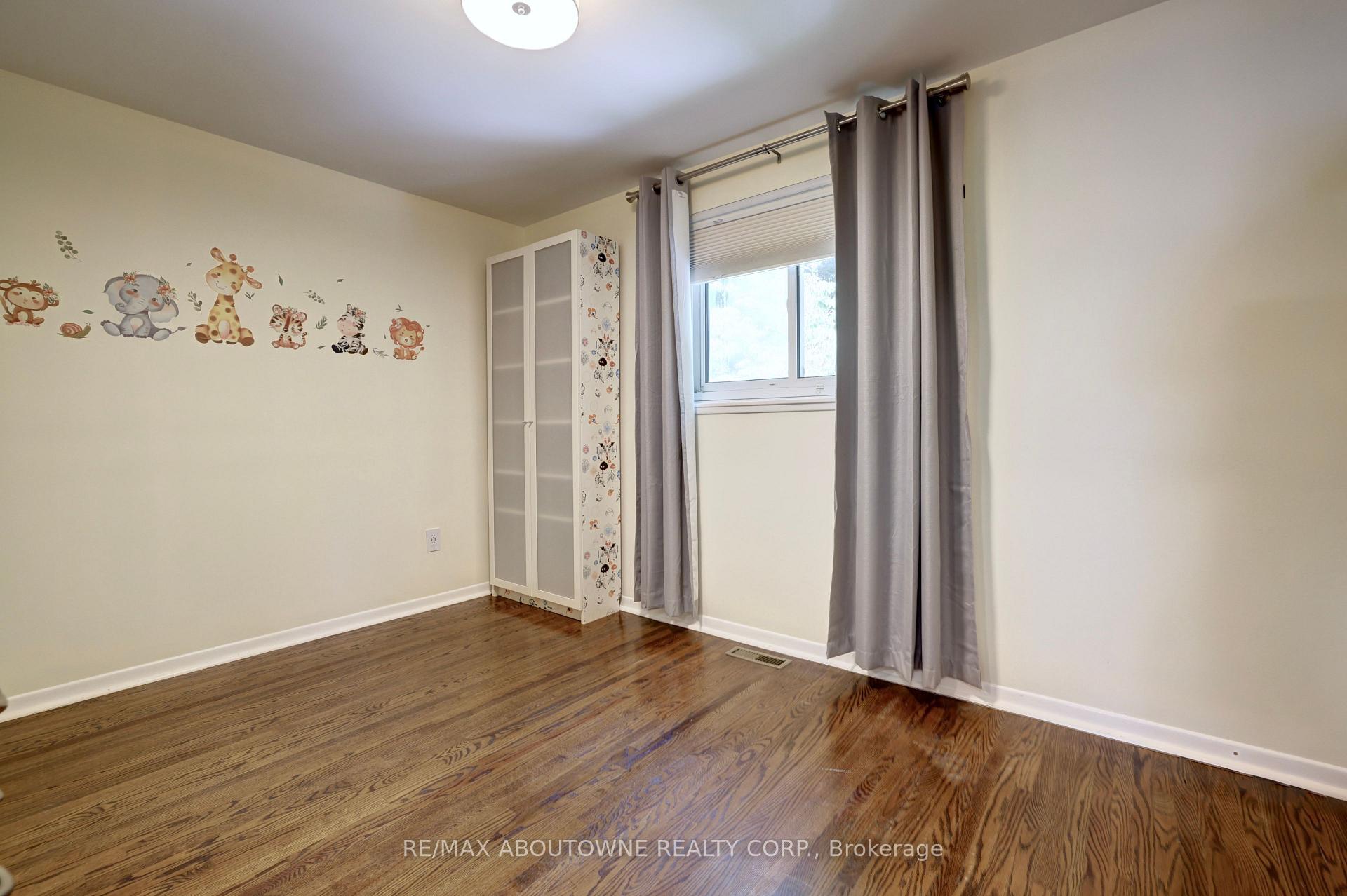 Photo 20 of 497 Anthony Drive, Oakville, Old Oakville — HOMEH