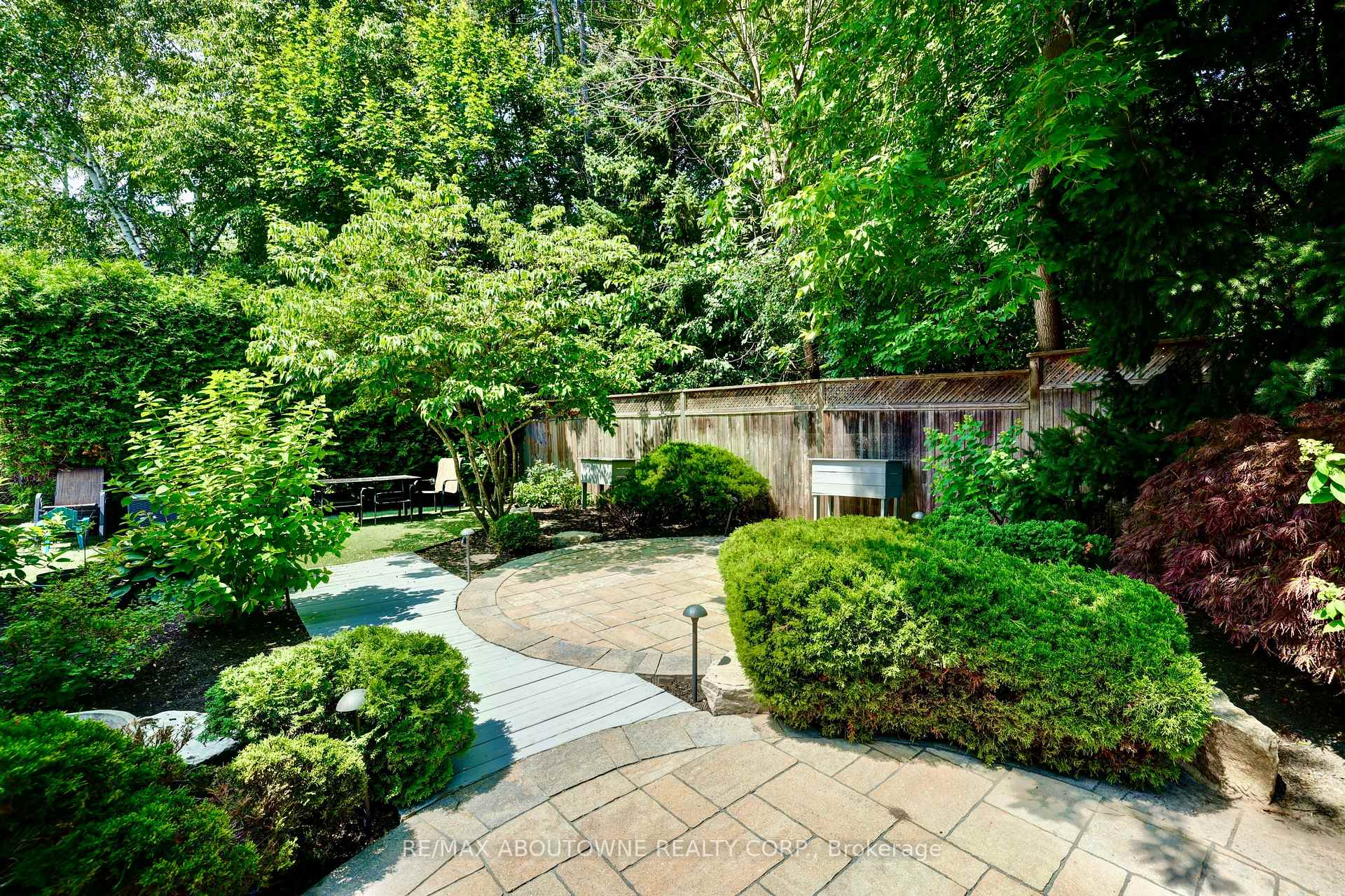 Photo 33 of 497 Anthony Drive, Oakville, Old Oakville — HOMEH