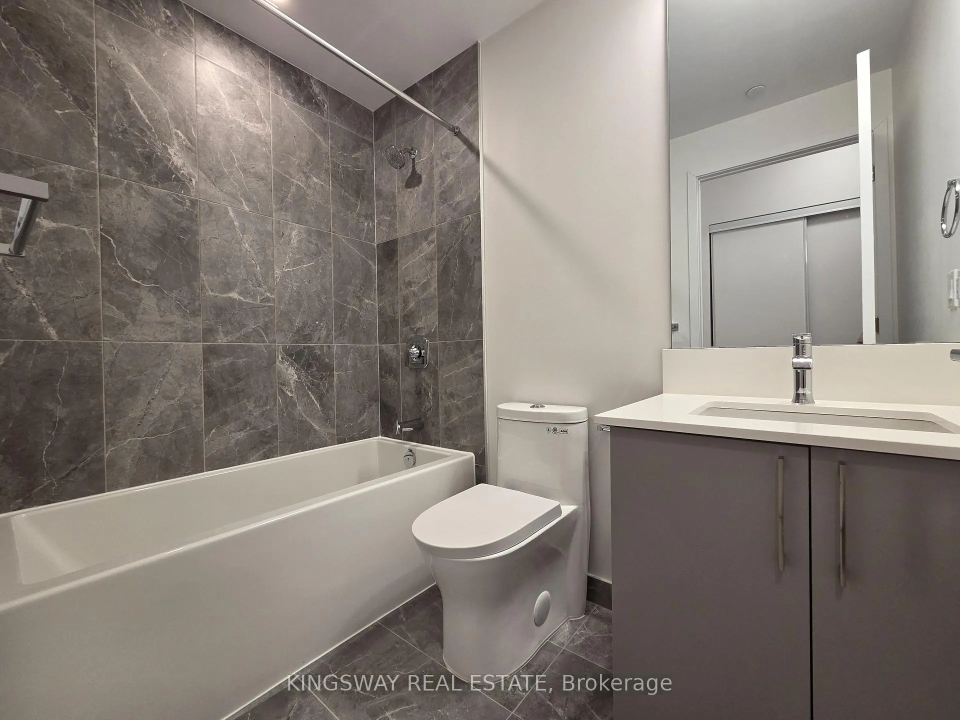 Photo 14 of Unit 201, 500 Plains Road E, Burlington, LaSalle — HOMEH
