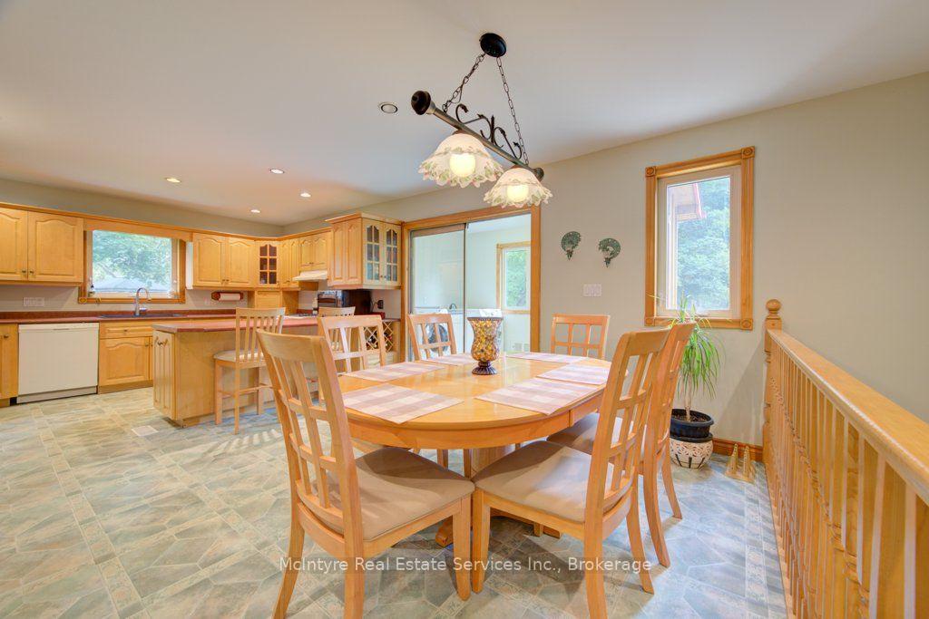 Photo 18 of 1249 Notre Dame Dr, Wilmot — HOMEH