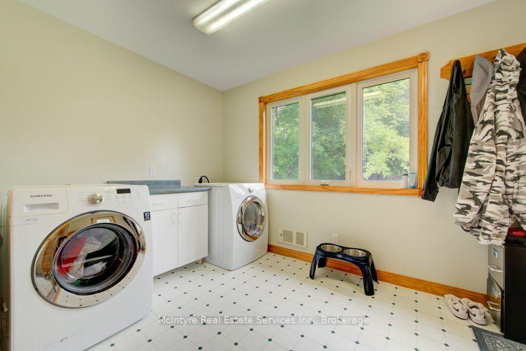 Photo 19 of 1249 Notre Dame Dr, Wilmot — HOMEH