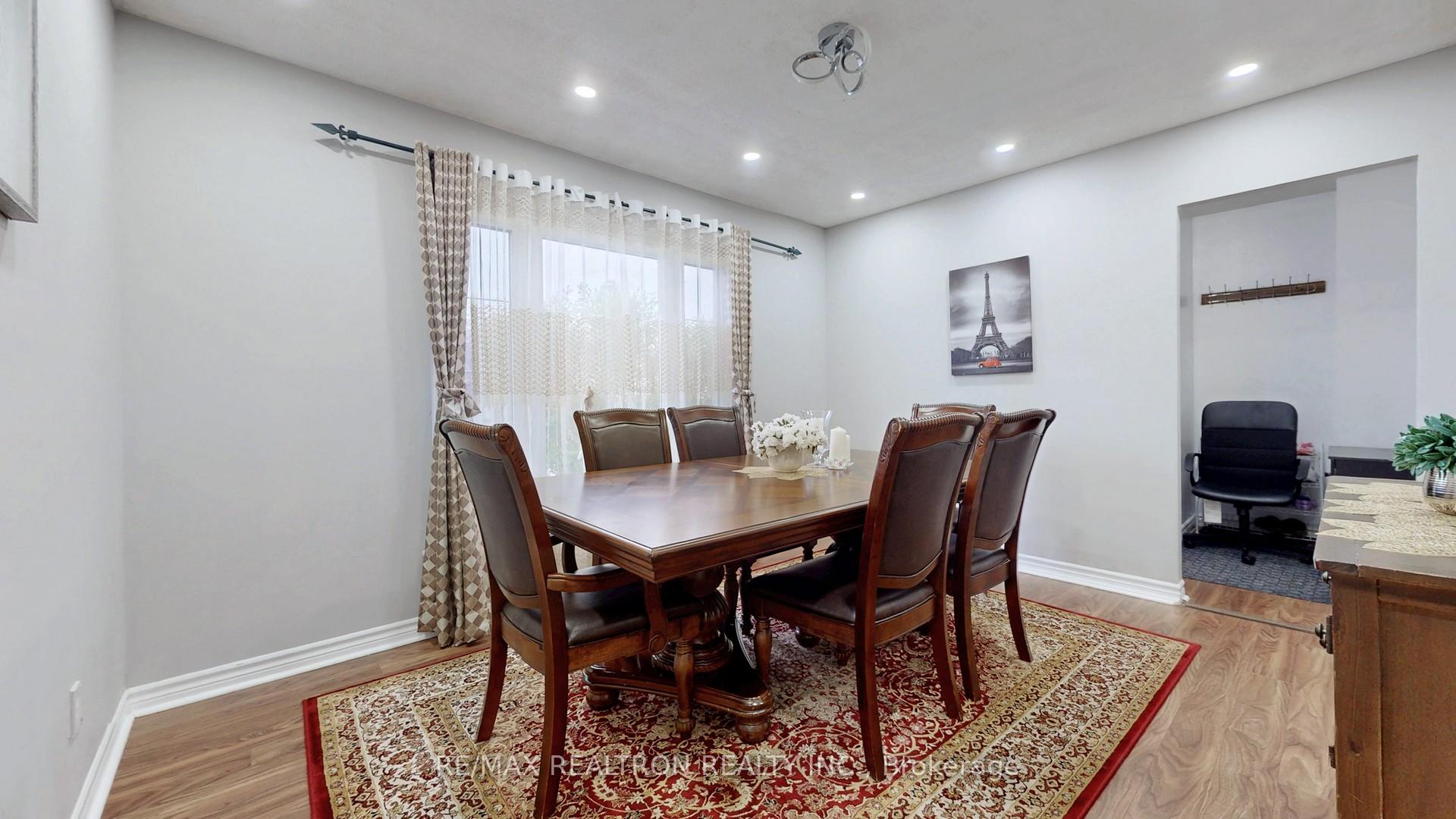 Photo 6 of 159 Patterson Street, Newmarket, Huron Heights-Leslie Valley — HOMEH