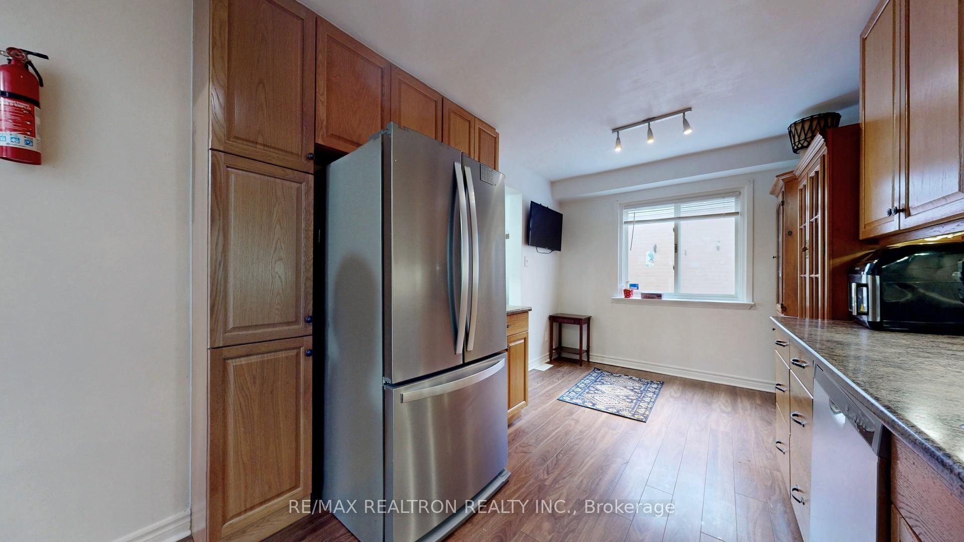 Photo 13 of 159 Patterson Street, Newmarket, Huron Heights-Leslie Valley — HOMEH