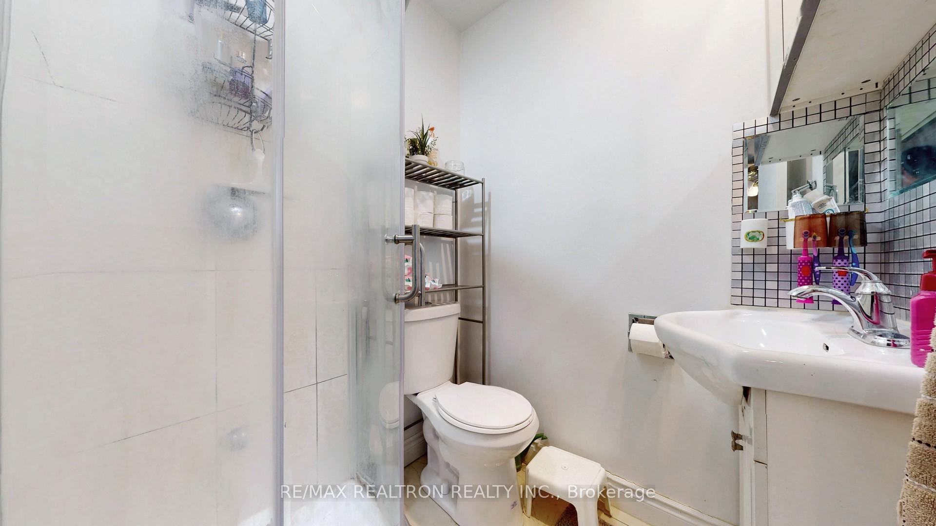 Photo 25 of 159 Patterson Street, Newmarket, Huron Heights-Leslie Valley — HOMEH