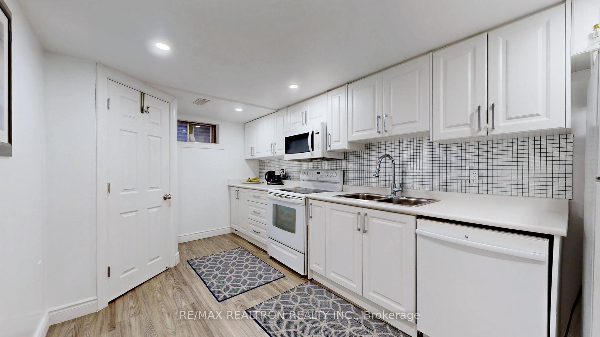 Photo 34 of 159 Patterson Street, Newmarket, Huron Heights-Leslie Valley — HOMEH