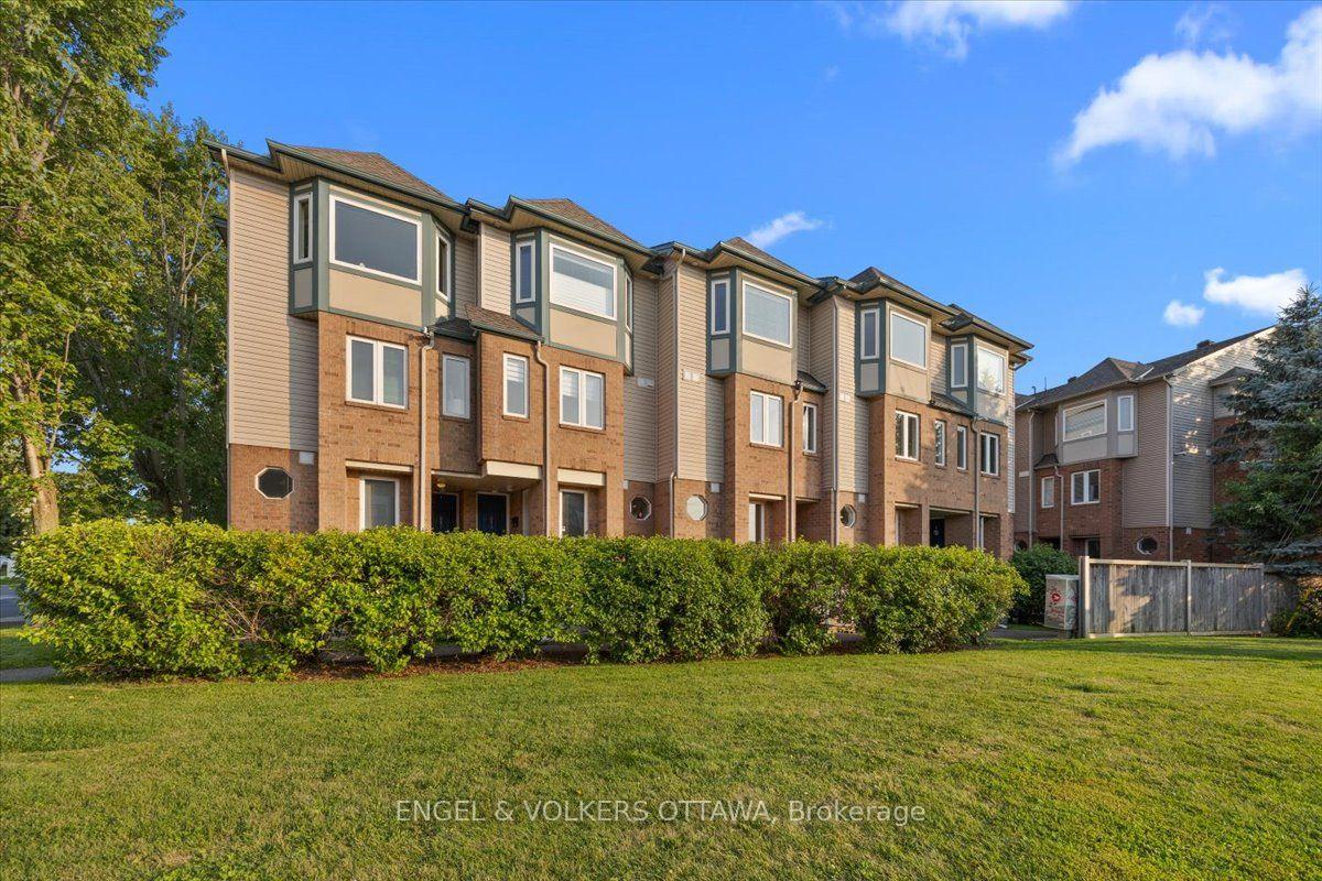 Photo 1 of Unit 9, 2820 Baseline Road, Ottawa, Leslie Park — HOMEH