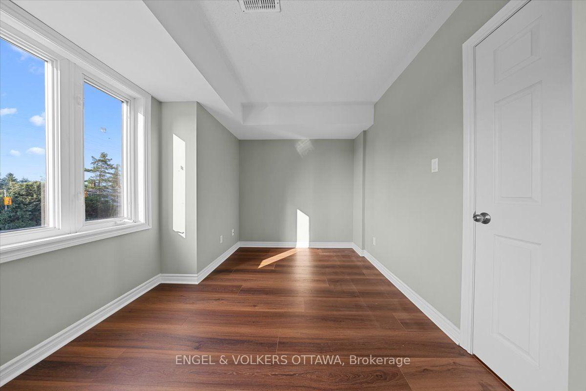 Photo 18 of Unit 9, 2820 Baseline Road, Ottawa, Leslie Park — HOMEH