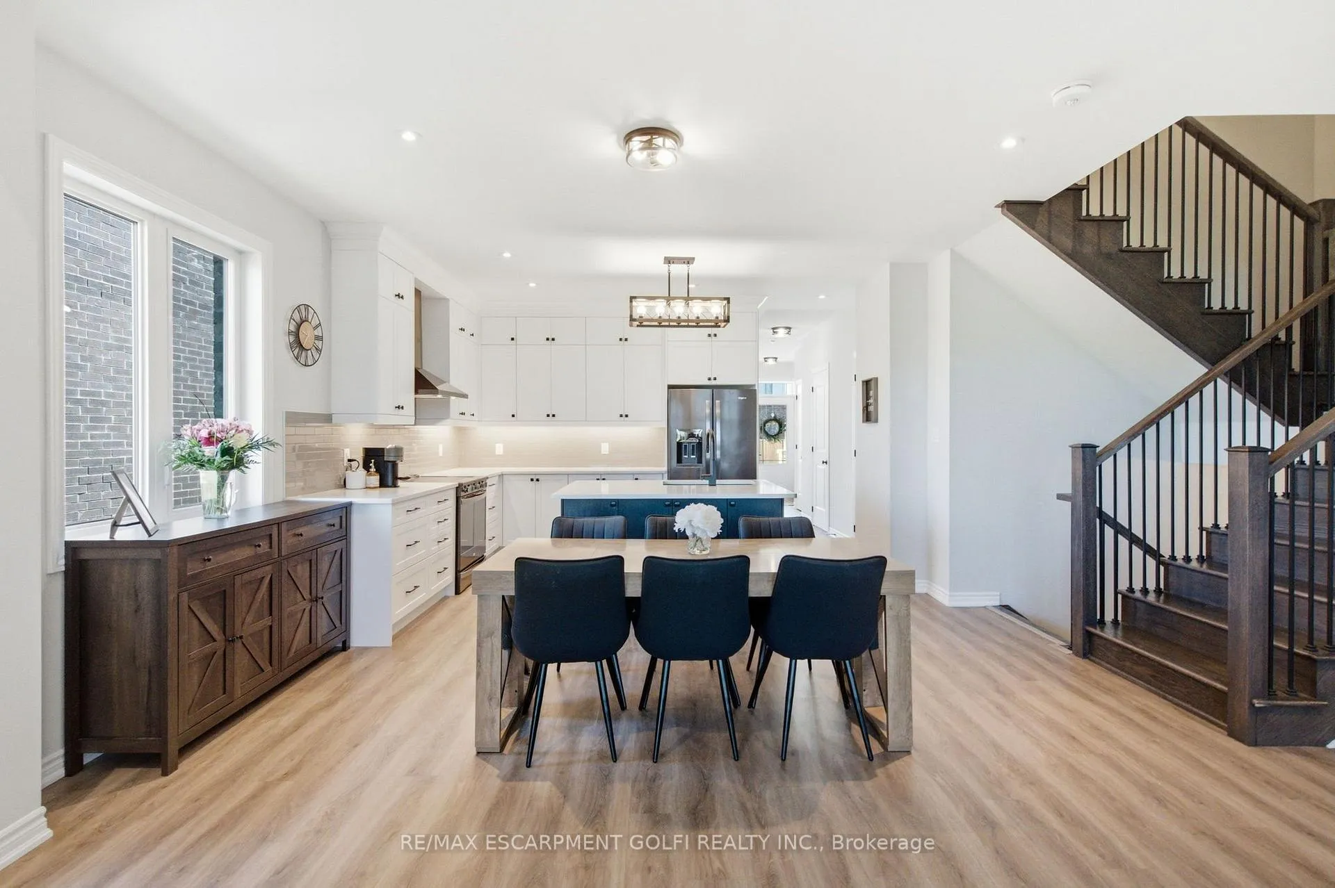 Photo 3 of 119 Midland Place, Welland, Hwy 406/Welland — HOMEH