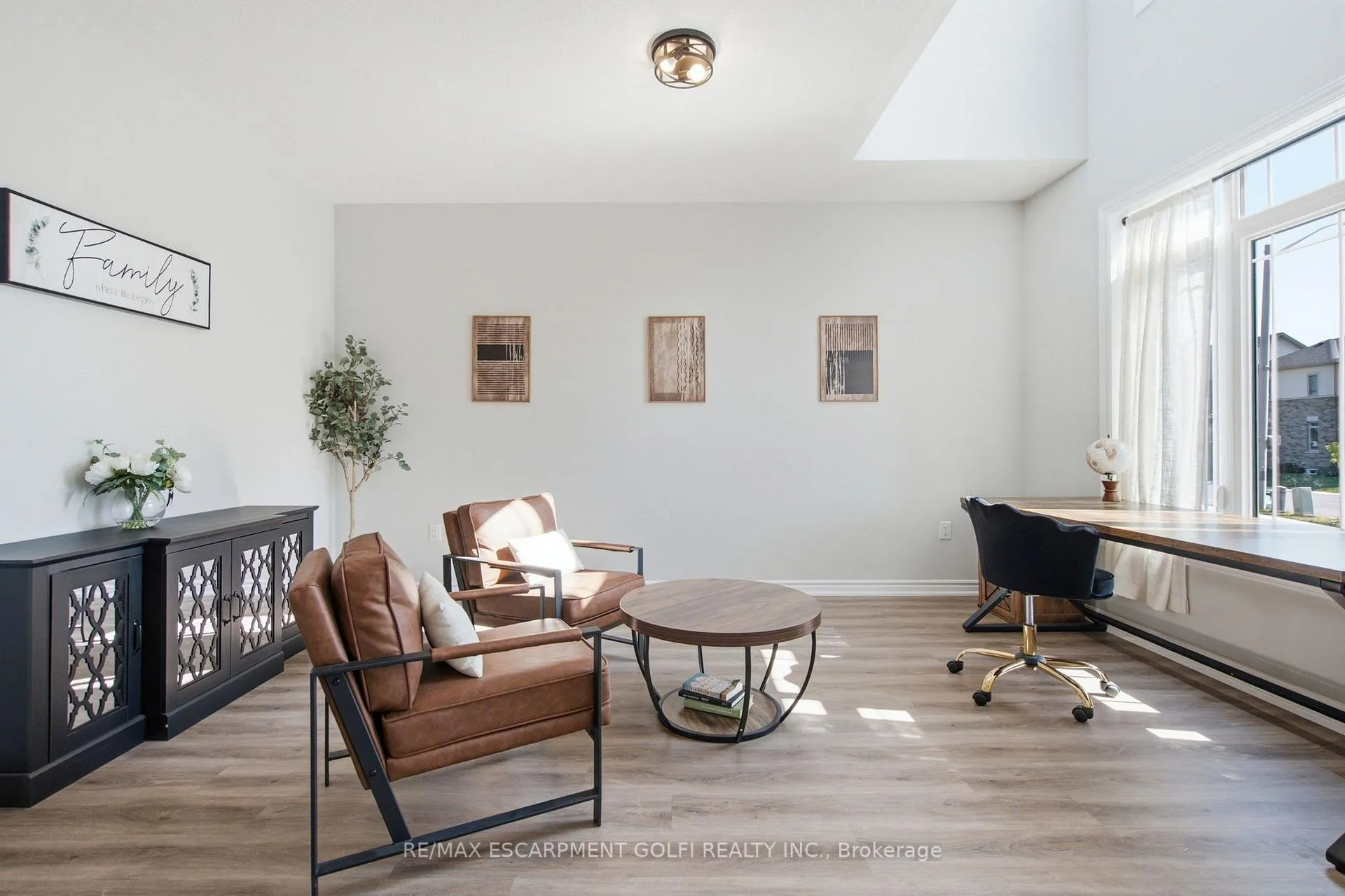 Photo 9 of 119 Midland Place, Welland, Hwy 406/Welland — HOMEH