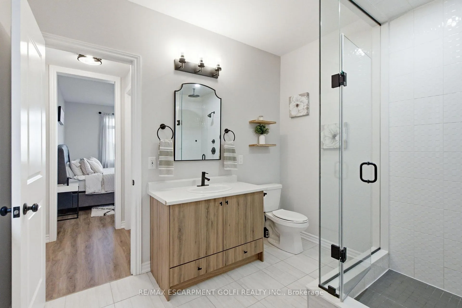 Photo 14 of 119 Midland Place, Welland, Hwy 406/Welland — HOMEH