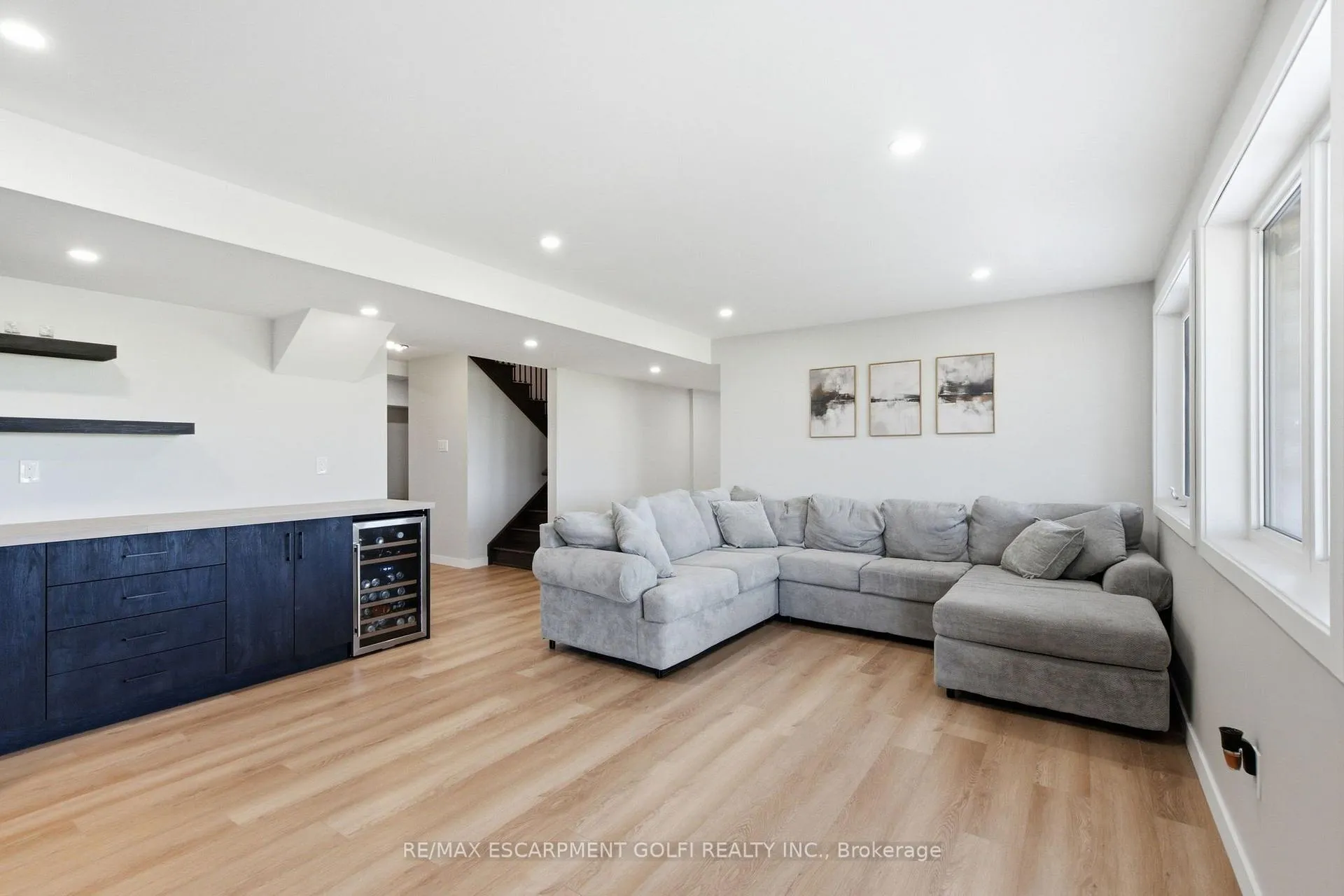 Photo 19 of 119 Midland Place, Welland, Hwy 406/Welland — HOMEH