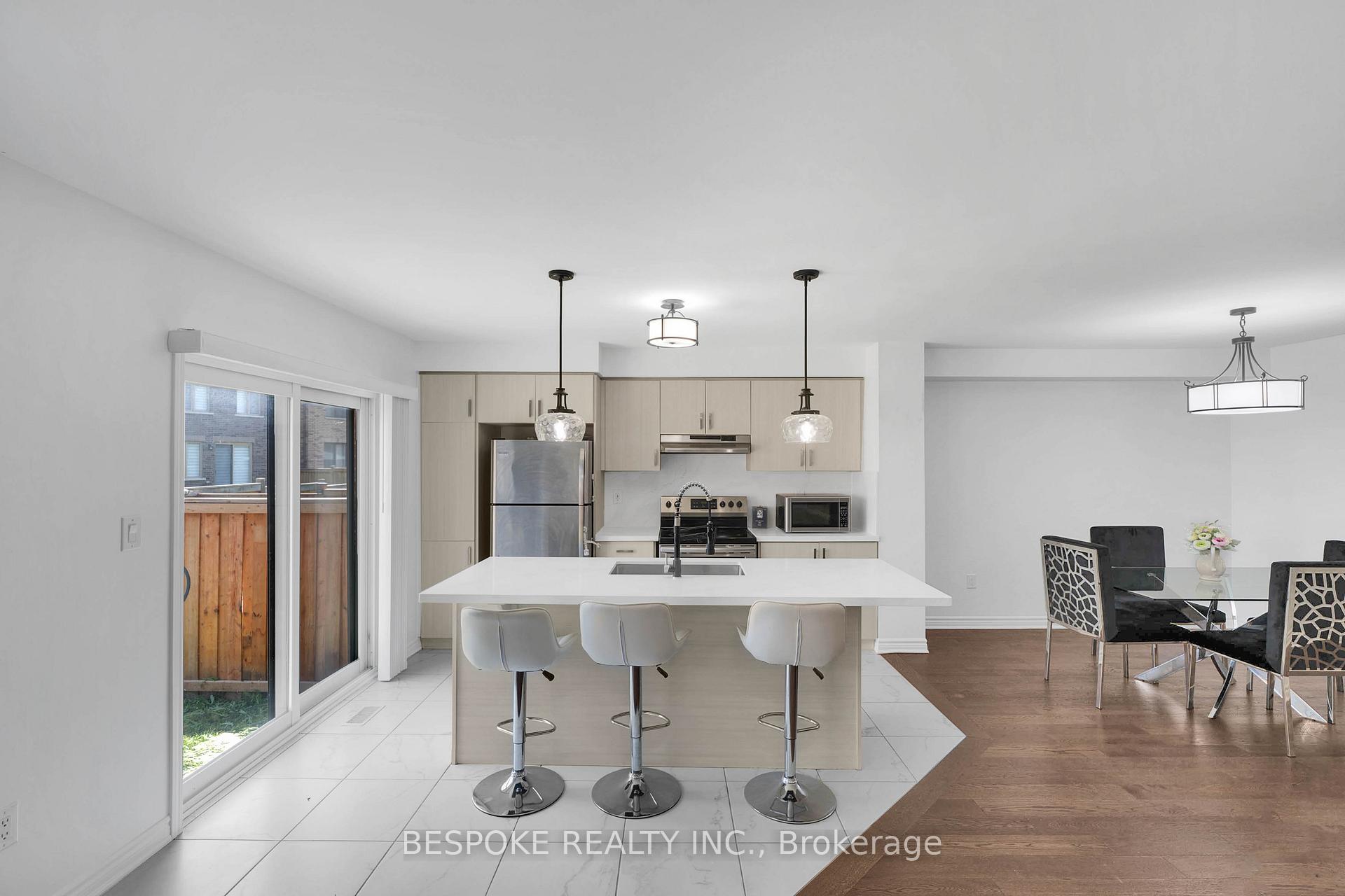 Photo 10 of 136 Coho Drive, Whitby, Lynde Creek — HOMEH