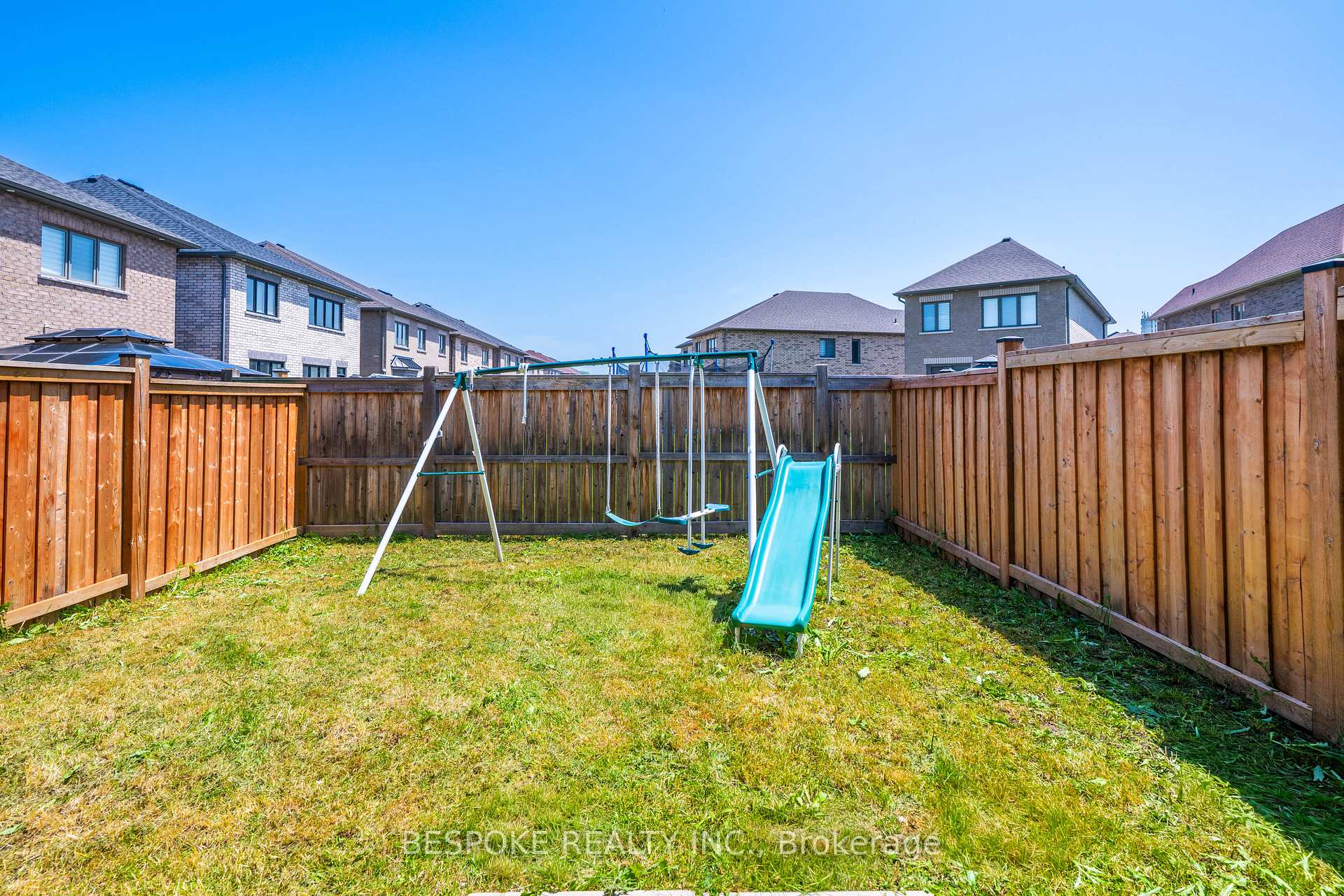 Photo 25 of 136 Coho Drive, Whitby, Lynde Creek — HOMEH