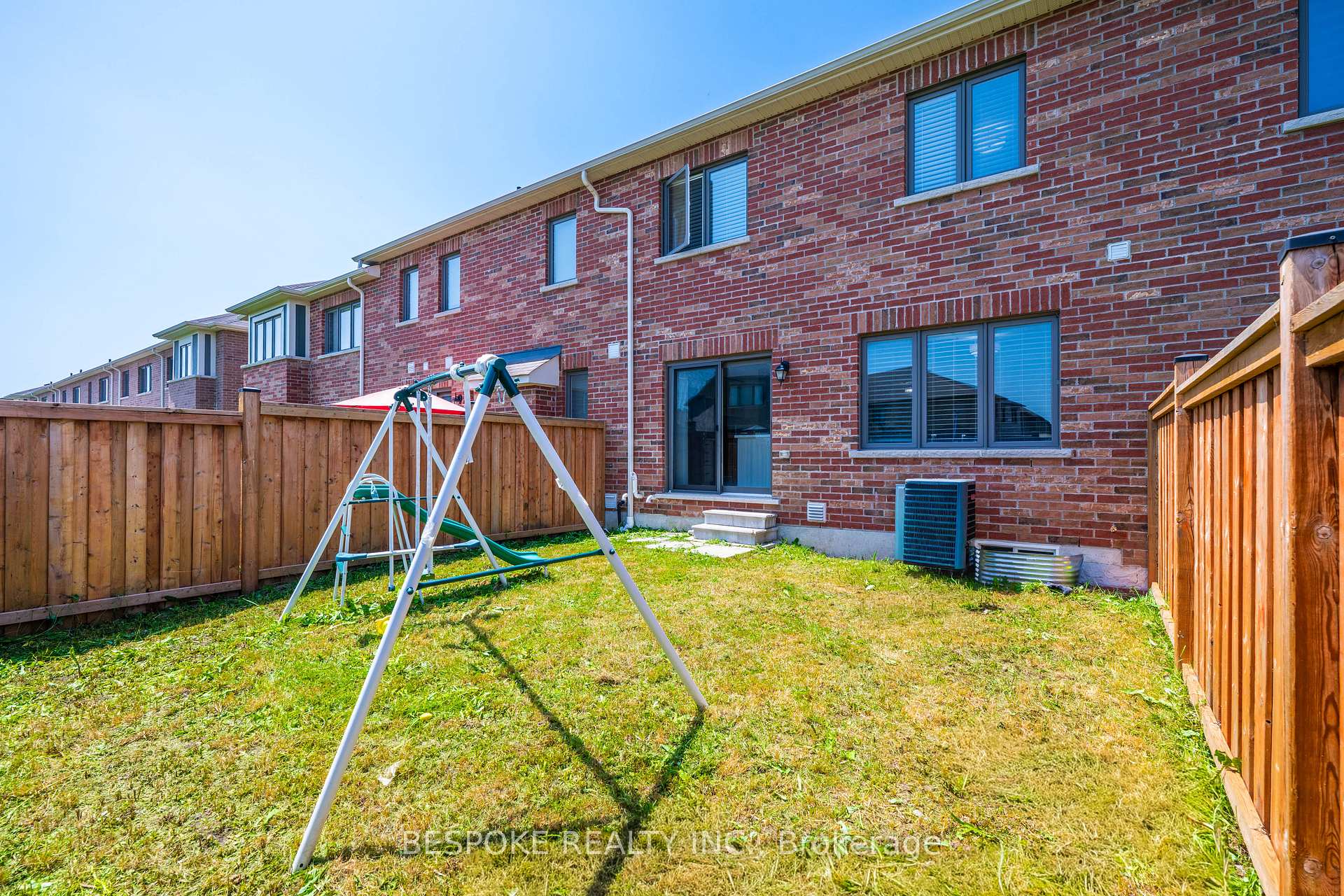 Photo 27 of 136 Coho Drive, Whitby, Lynde Creek — HOMEH