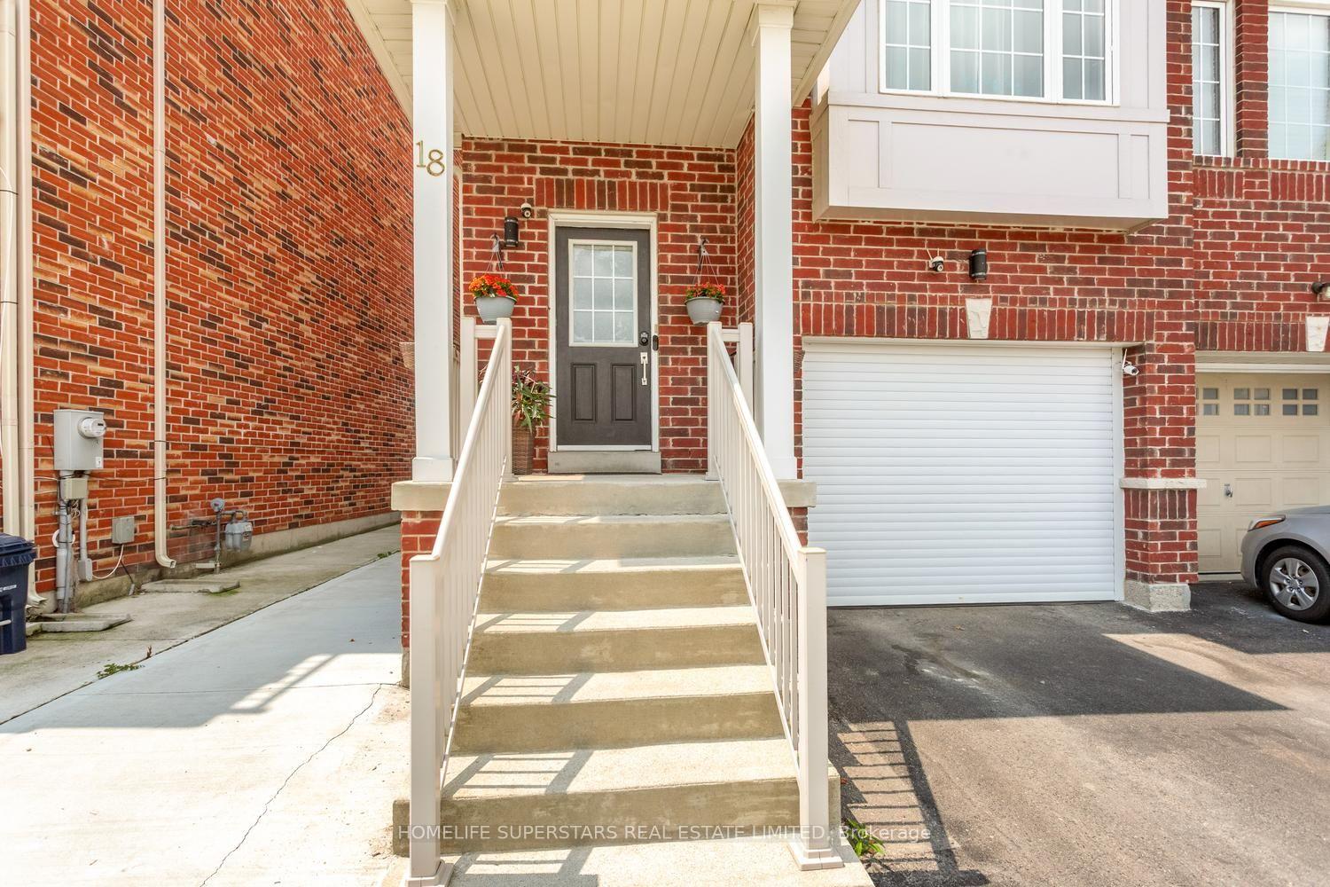Photo 4 of 18 Mary Chapman Boulevard, North York, Humberlea-Pelmo Park — HOMEH