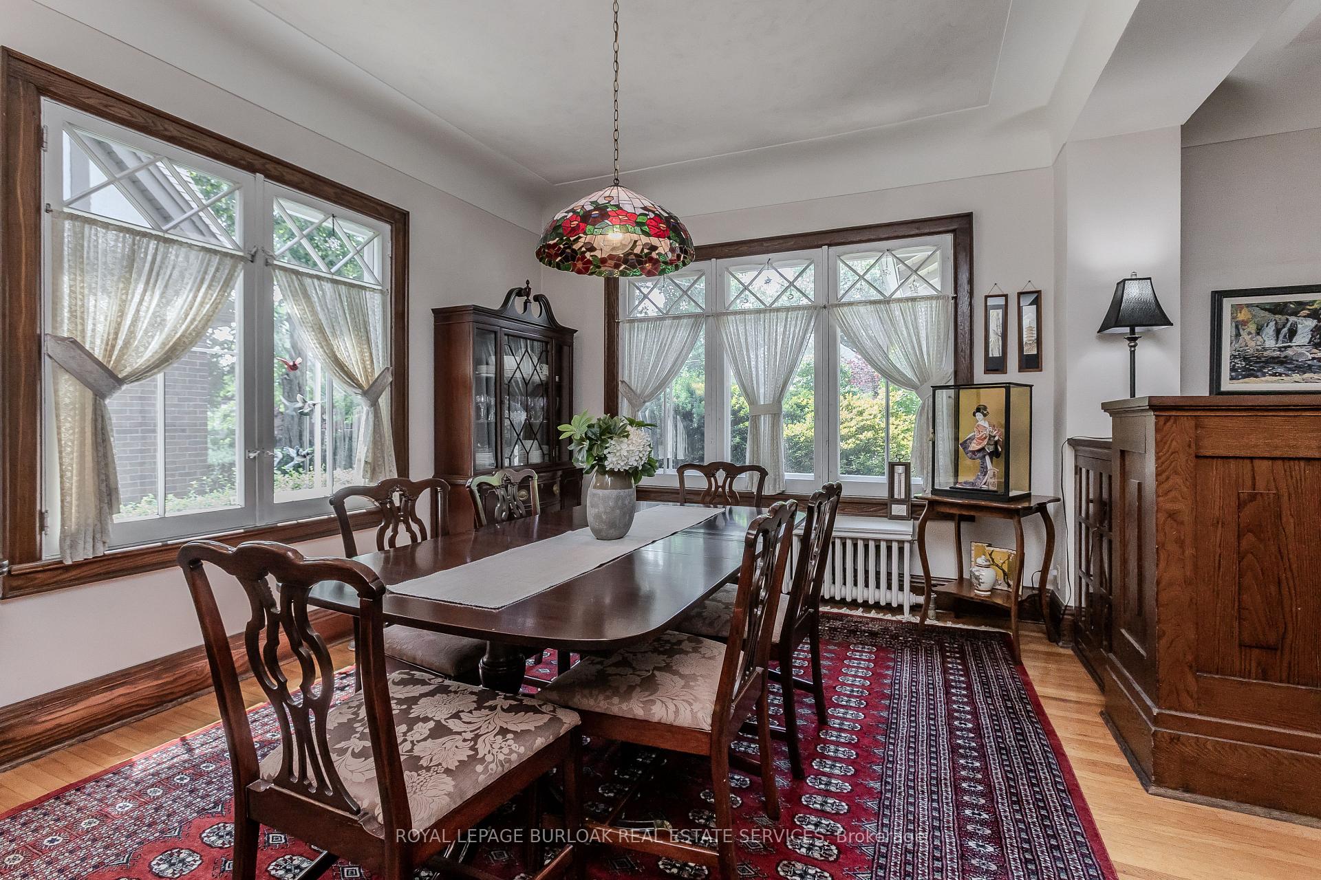 Photo 12 of 569 Locust Street, Burlington, Brant — HOMEH