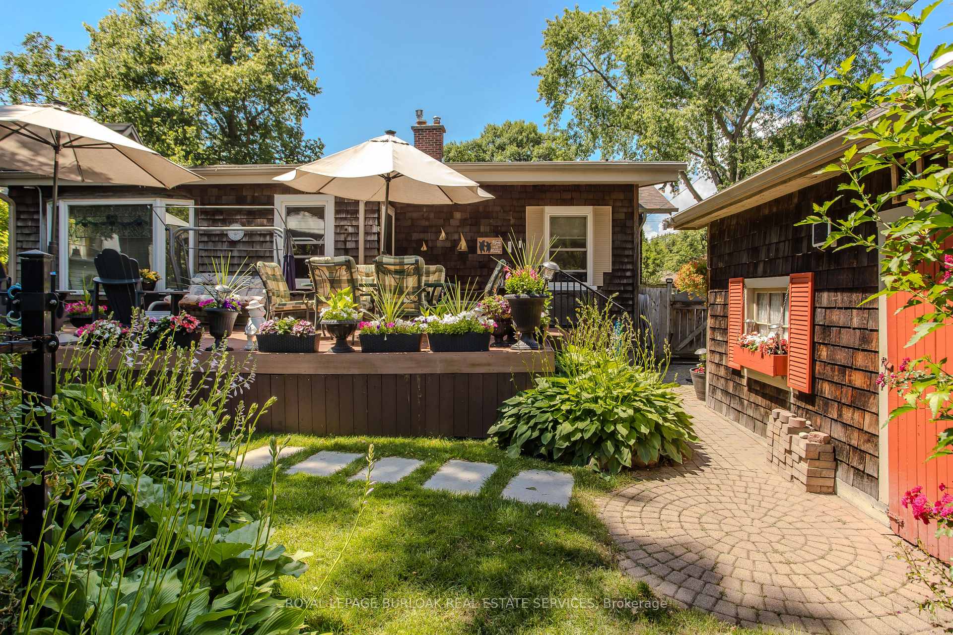 Photo 32 of 569 Locust Street, Burlington, Brant — HOMEH