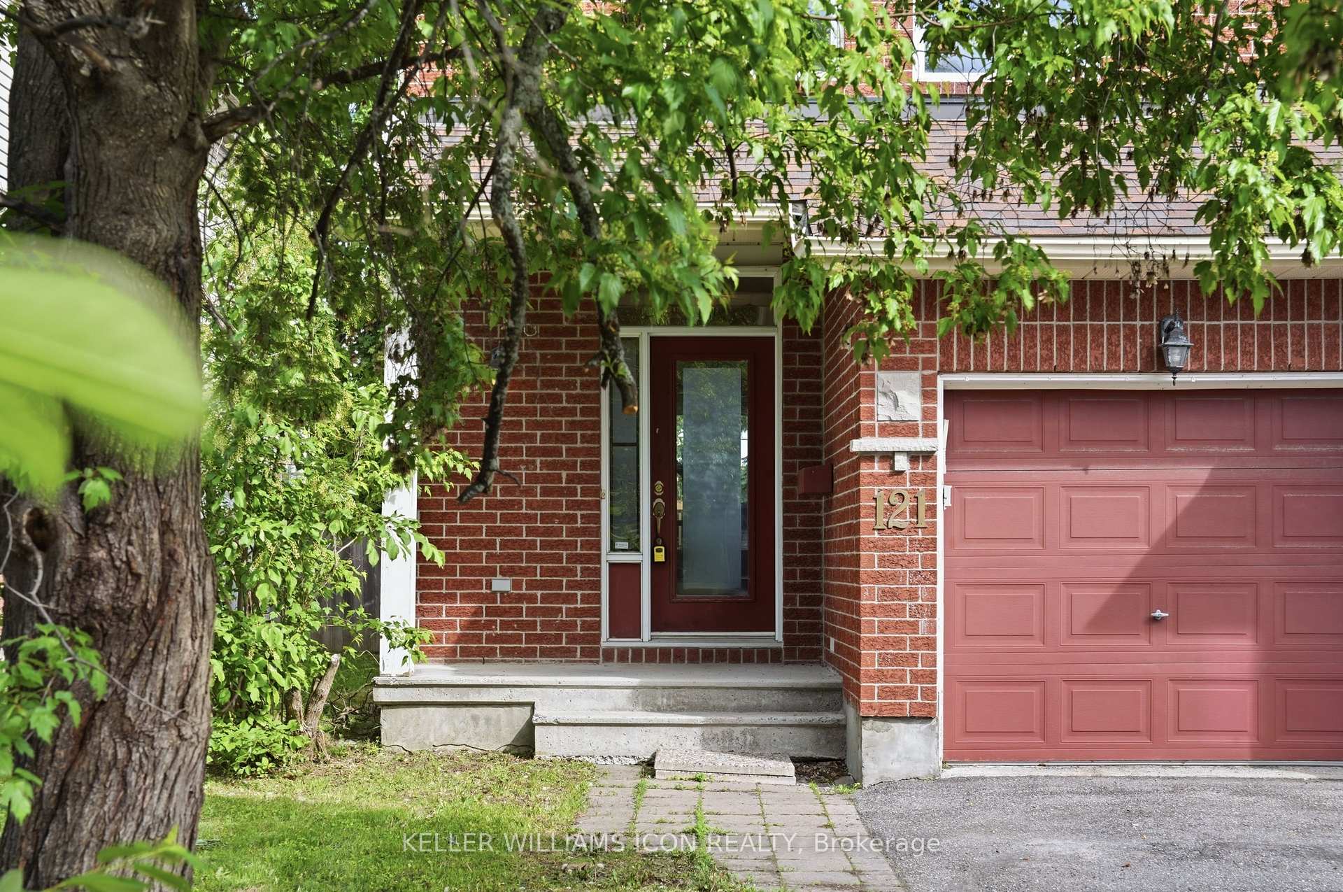 Photo 3 of 121 Thornbury Crescent, Ottawa, Centrepointe — HOMEH