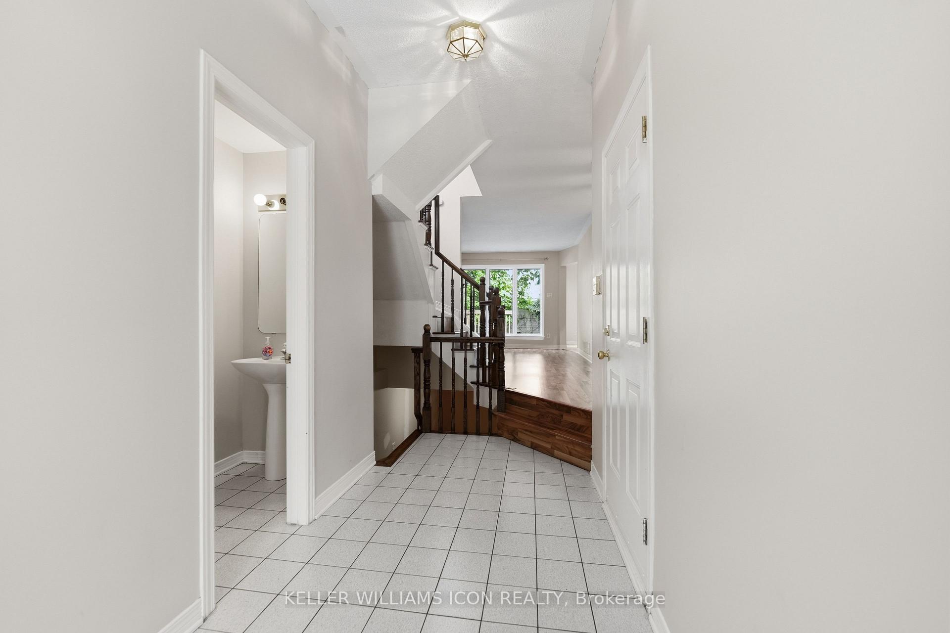 Photo 5 of 121 Thornbury Crescent, Ottawa, Centrepointe — HOMEH