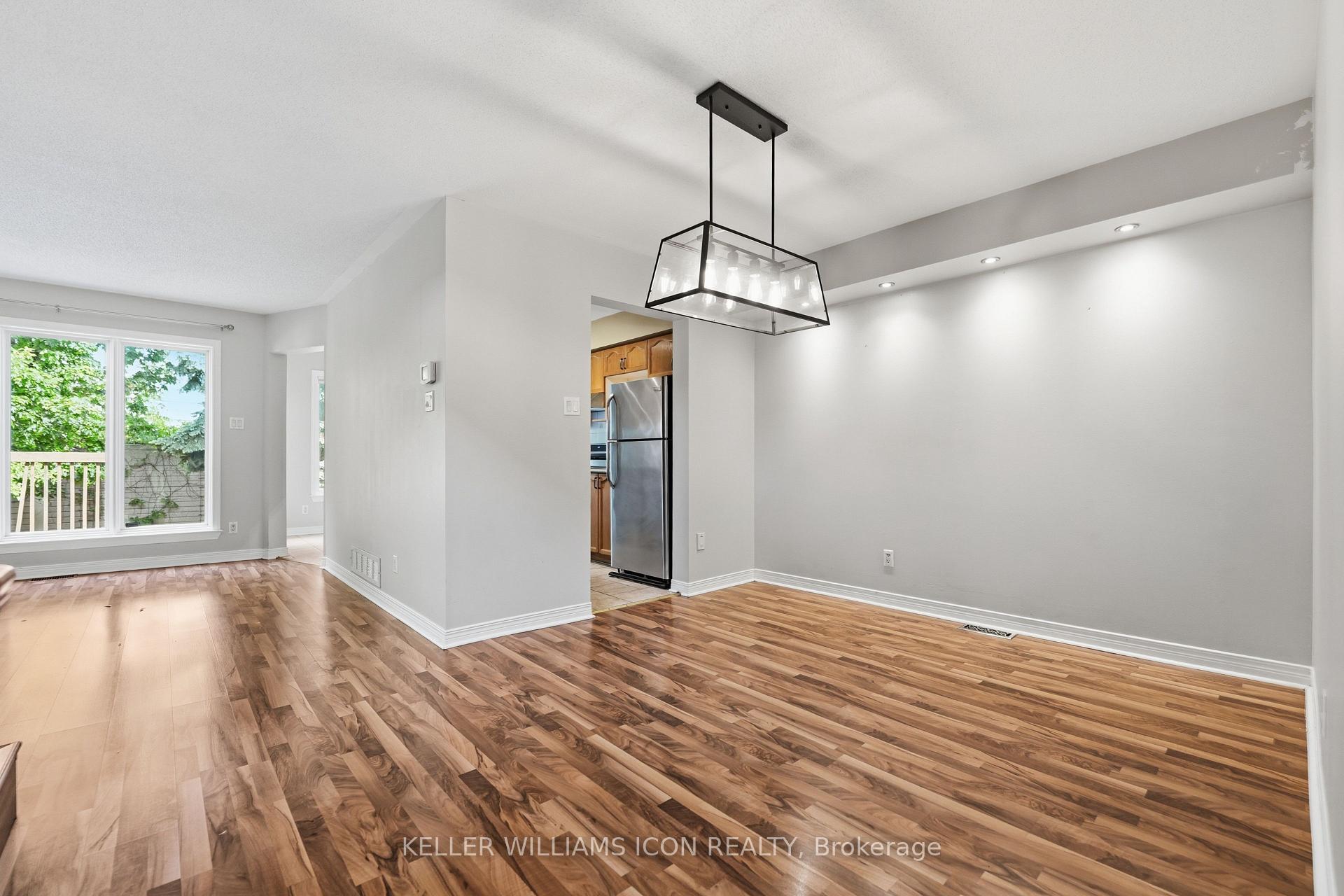 Photo 8 of 121 Thornbury Crescent, Ottawa, Centrepointe — HOMEH