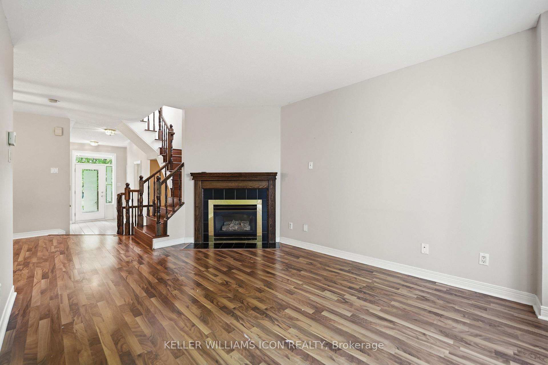 Photo 10 of 121 Thornbury Crescent, Ottawa, Centrepointe — HOMEH