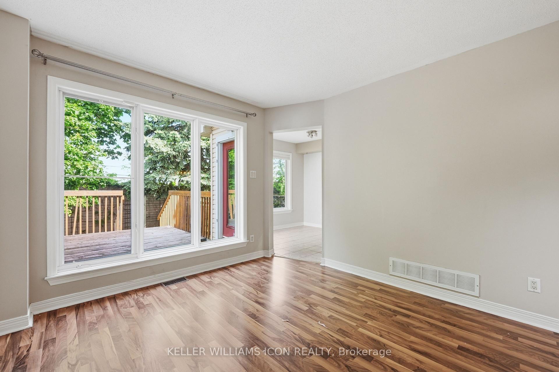 Photo 12 of 121 Thornbury Crescent, Ottawa, Centrepointe — HOMEH