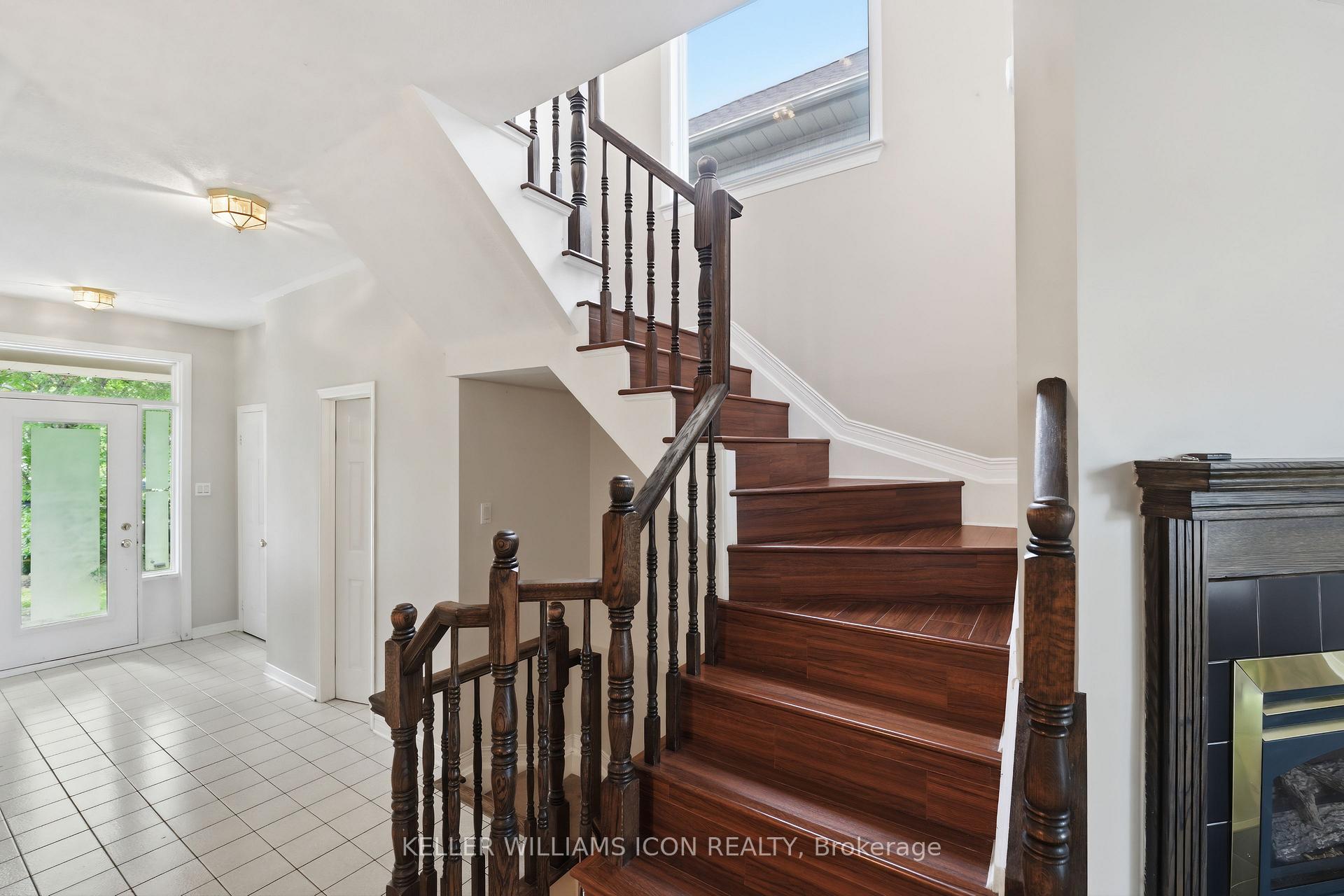Photo 19 of 121 Thornbury Crescent, Ottawa, Centrepointe — HOMEH