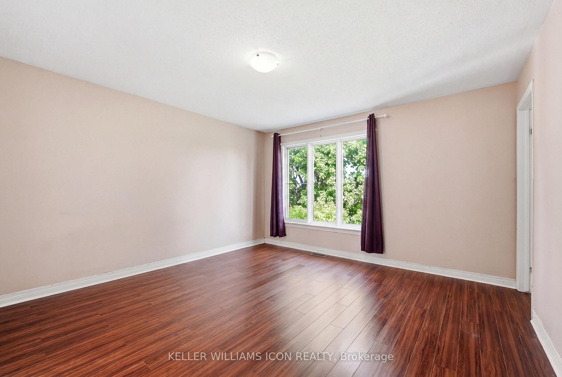 Photo 22 of 121 Thornbury Crescent, Ottawa, Centrepointe — HOMEH